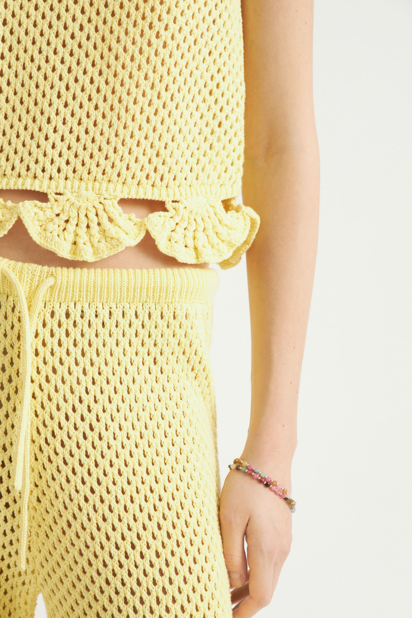 LIGHT YELLOW