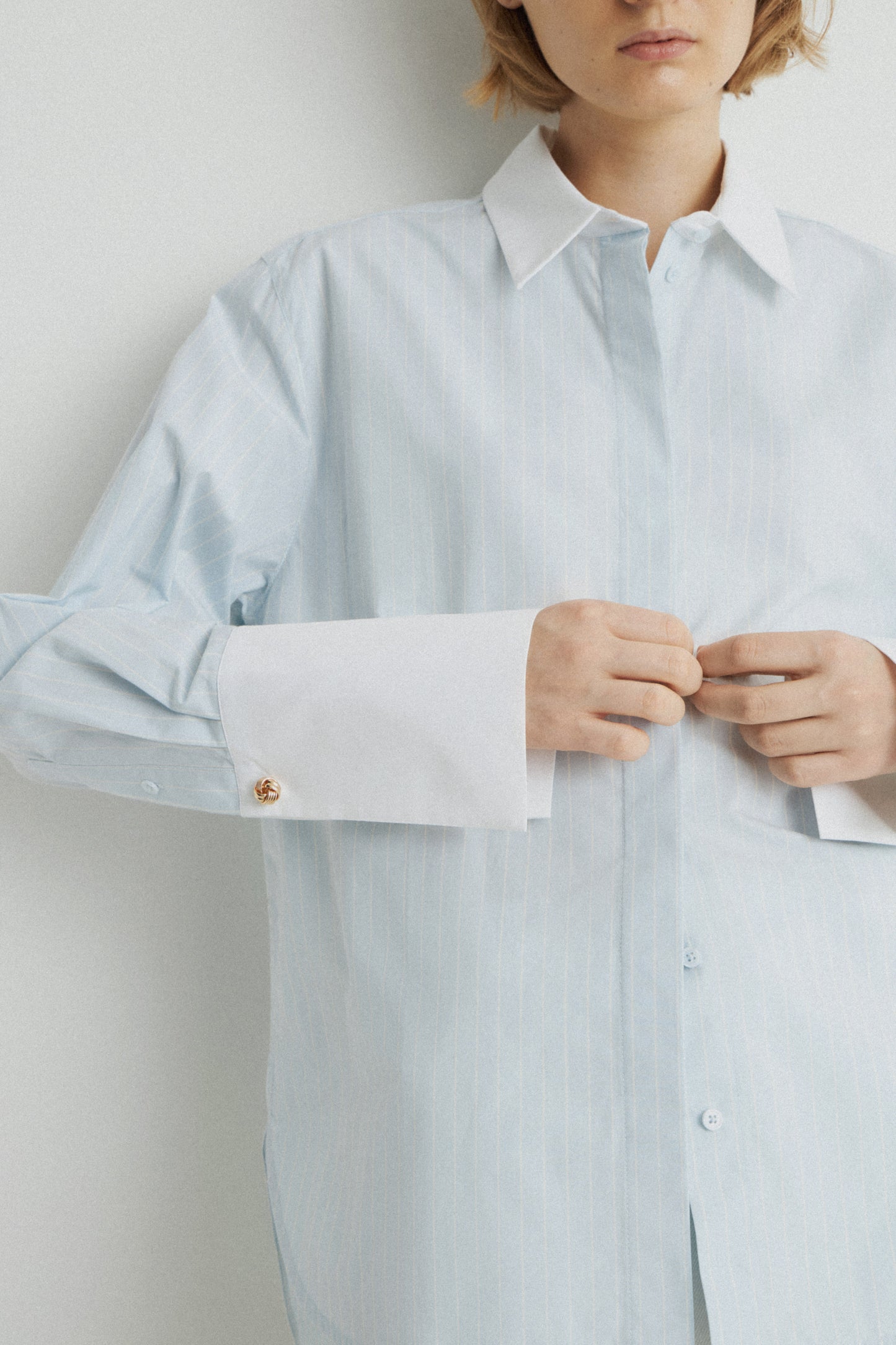 WHITE/BLUE