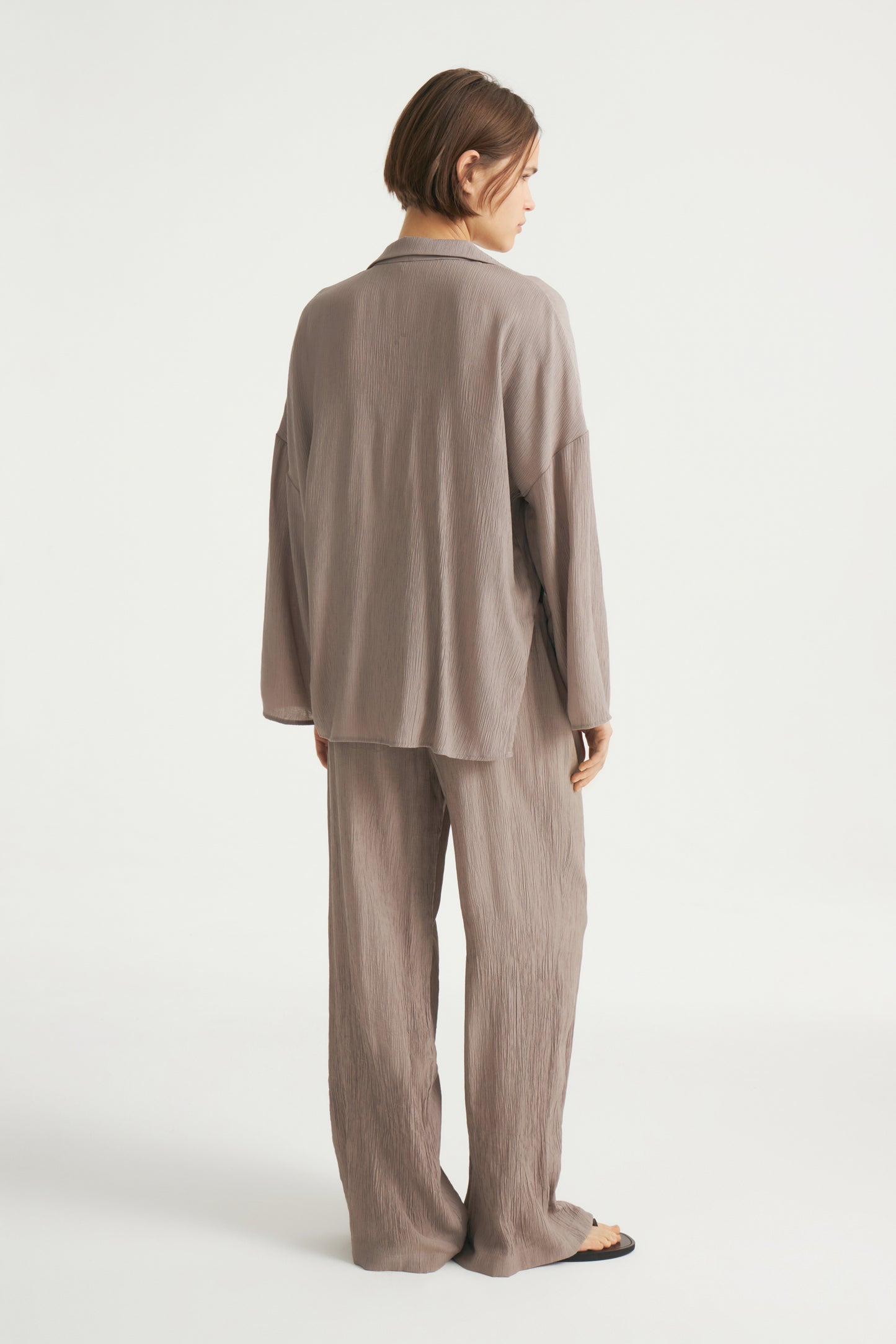 GREY BEIGE