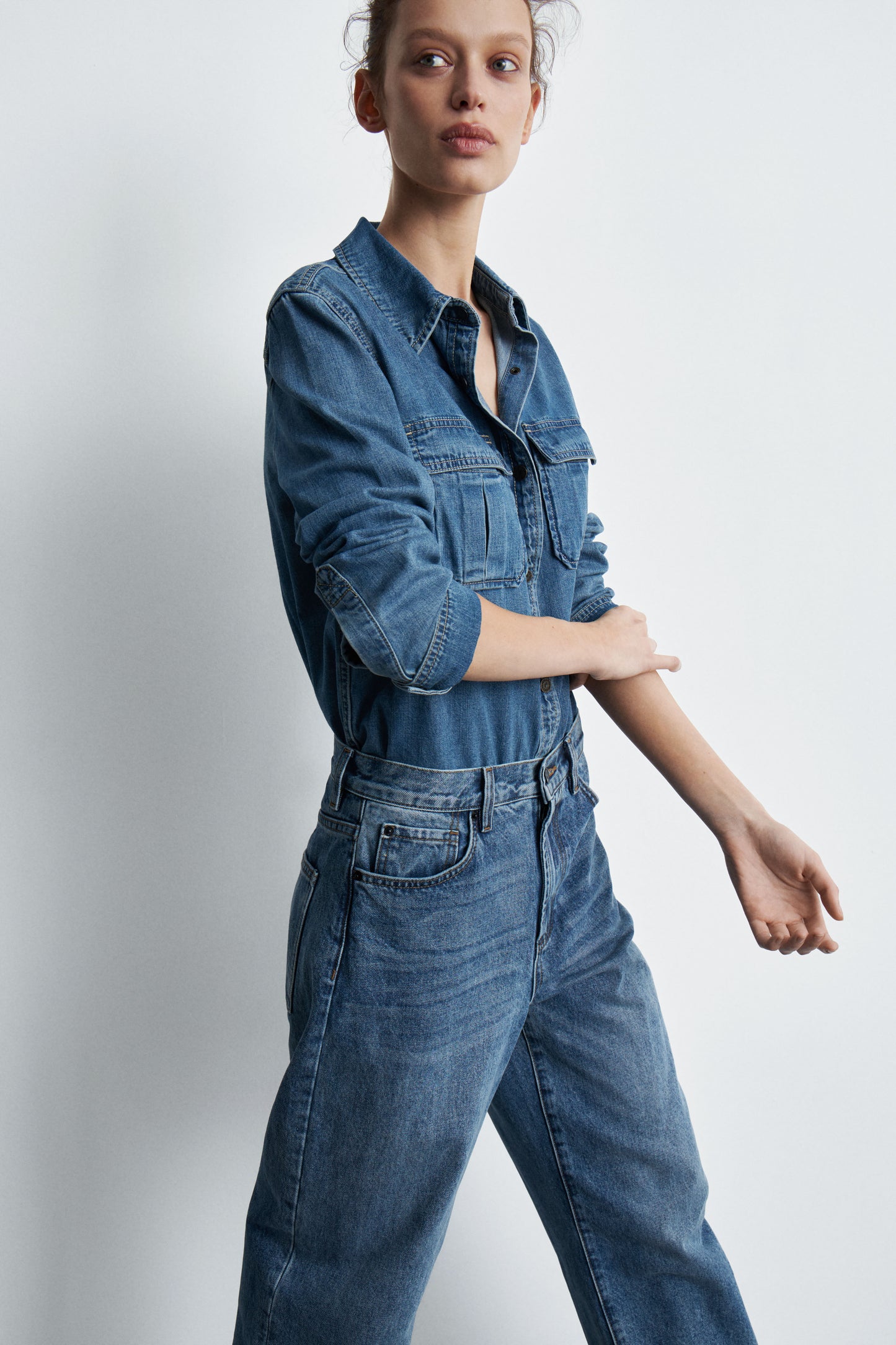 VINTAGE BLUE