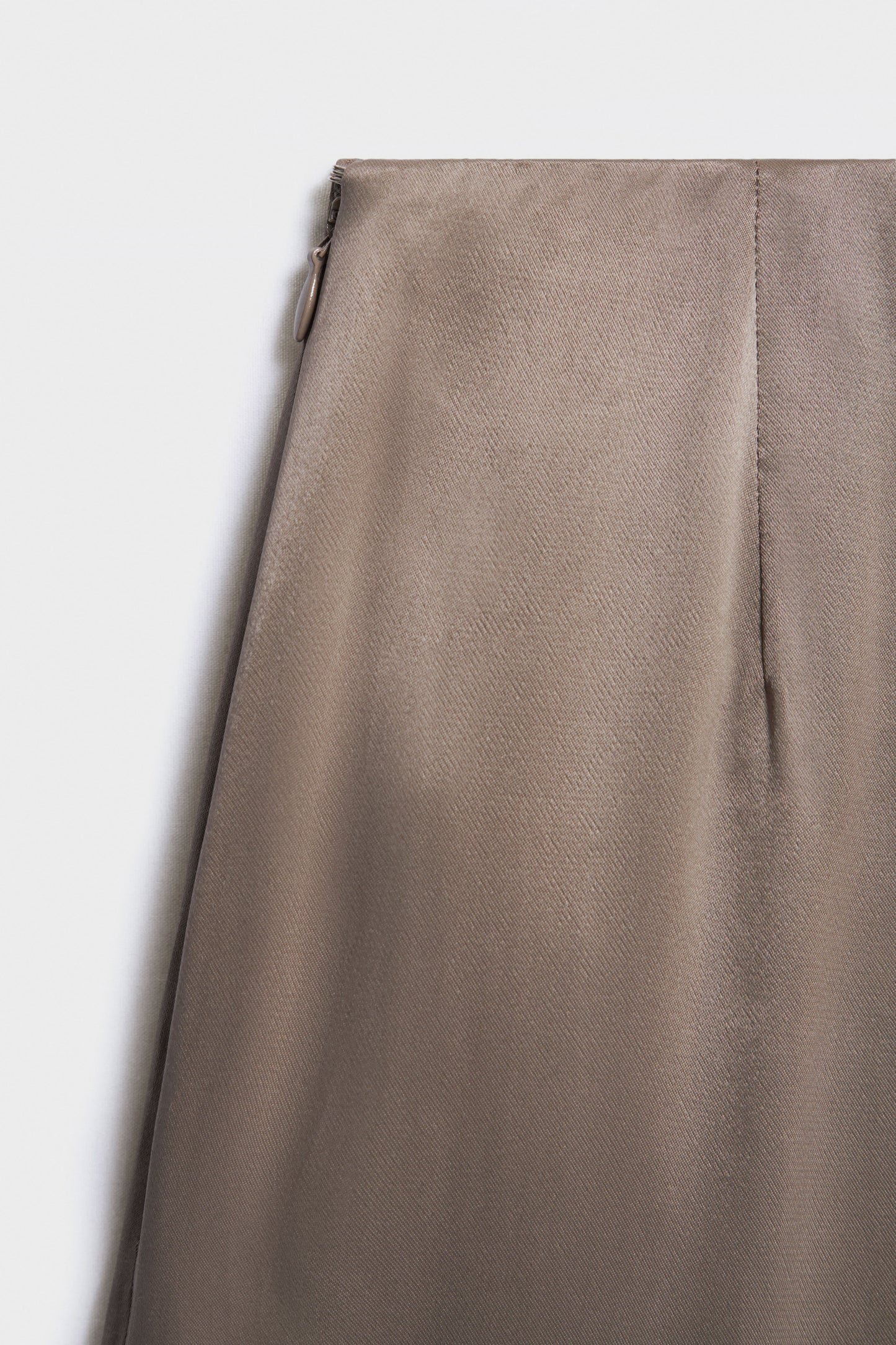 GRAY BROWN