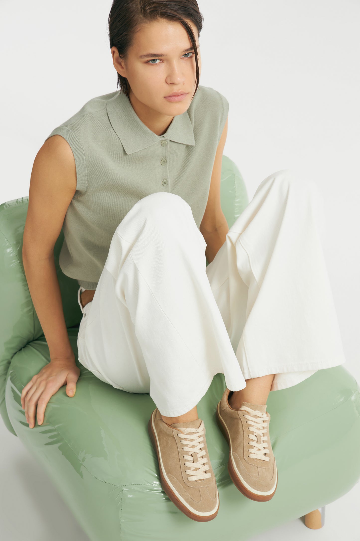 LIGHT BEIGE