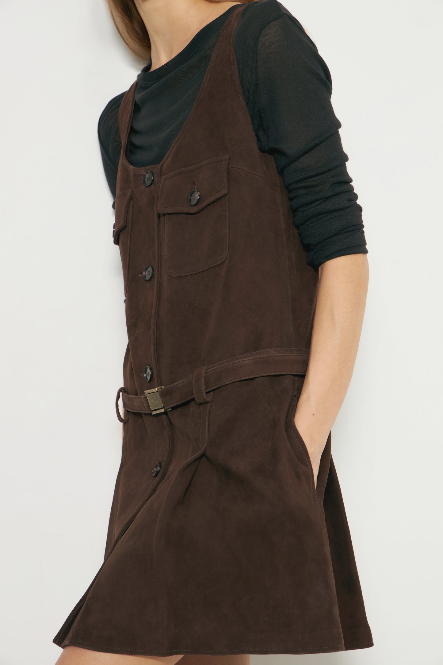 DARK BROWN