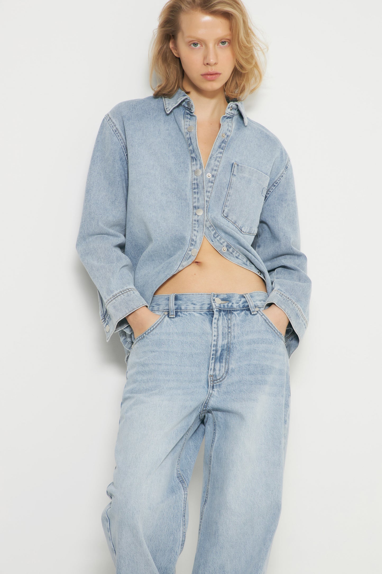 VINTAGE BLUE