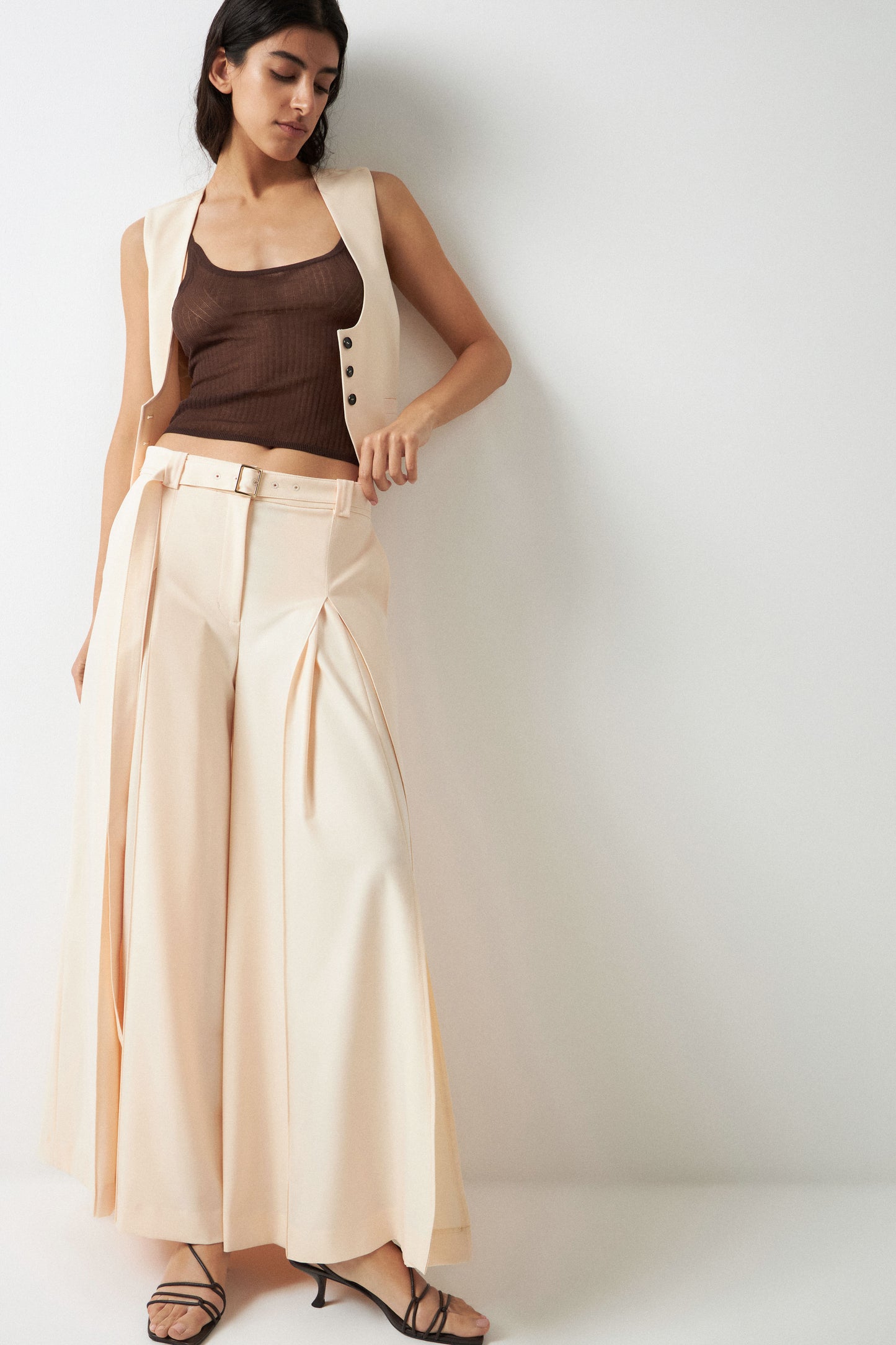 GOLD BEIGE
