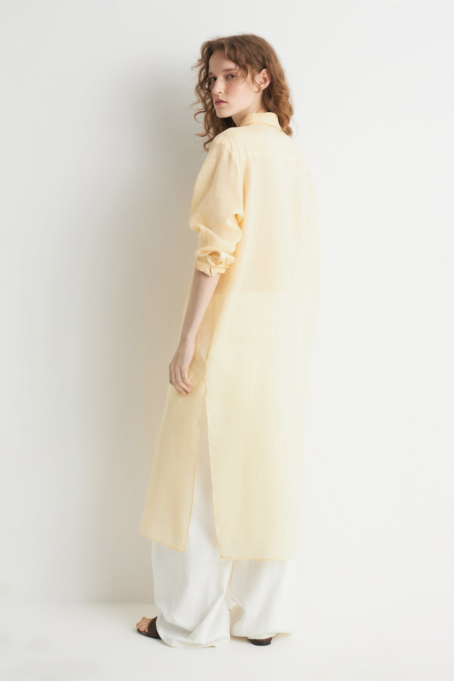 LIGHT YELLOW