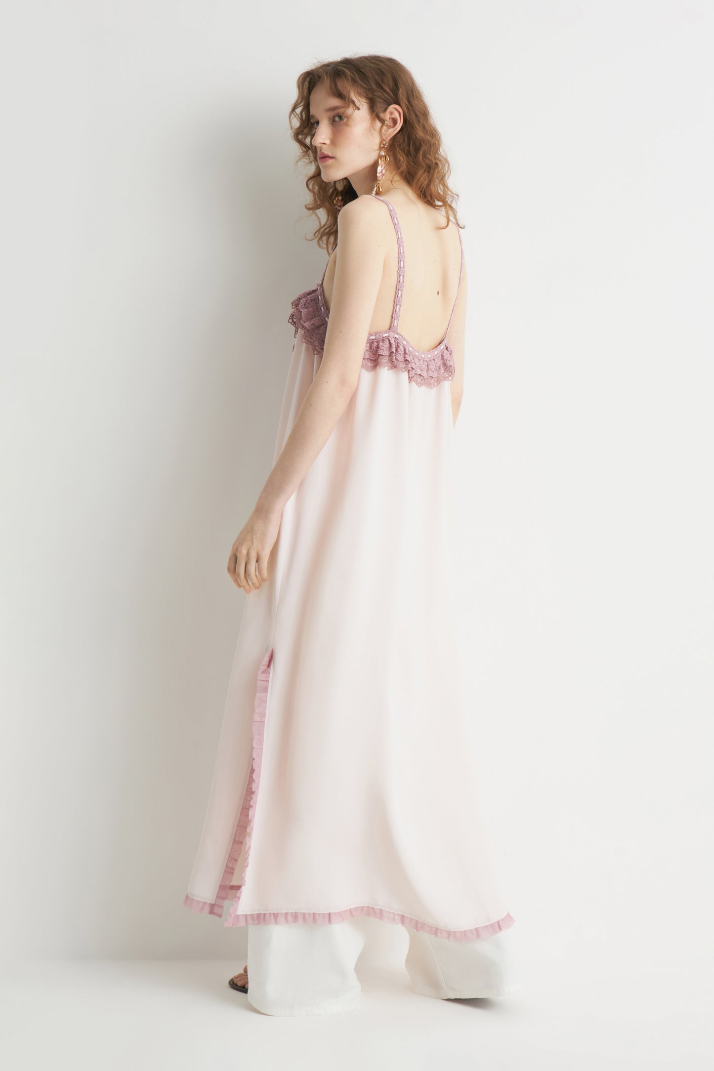 LIGHT PINK