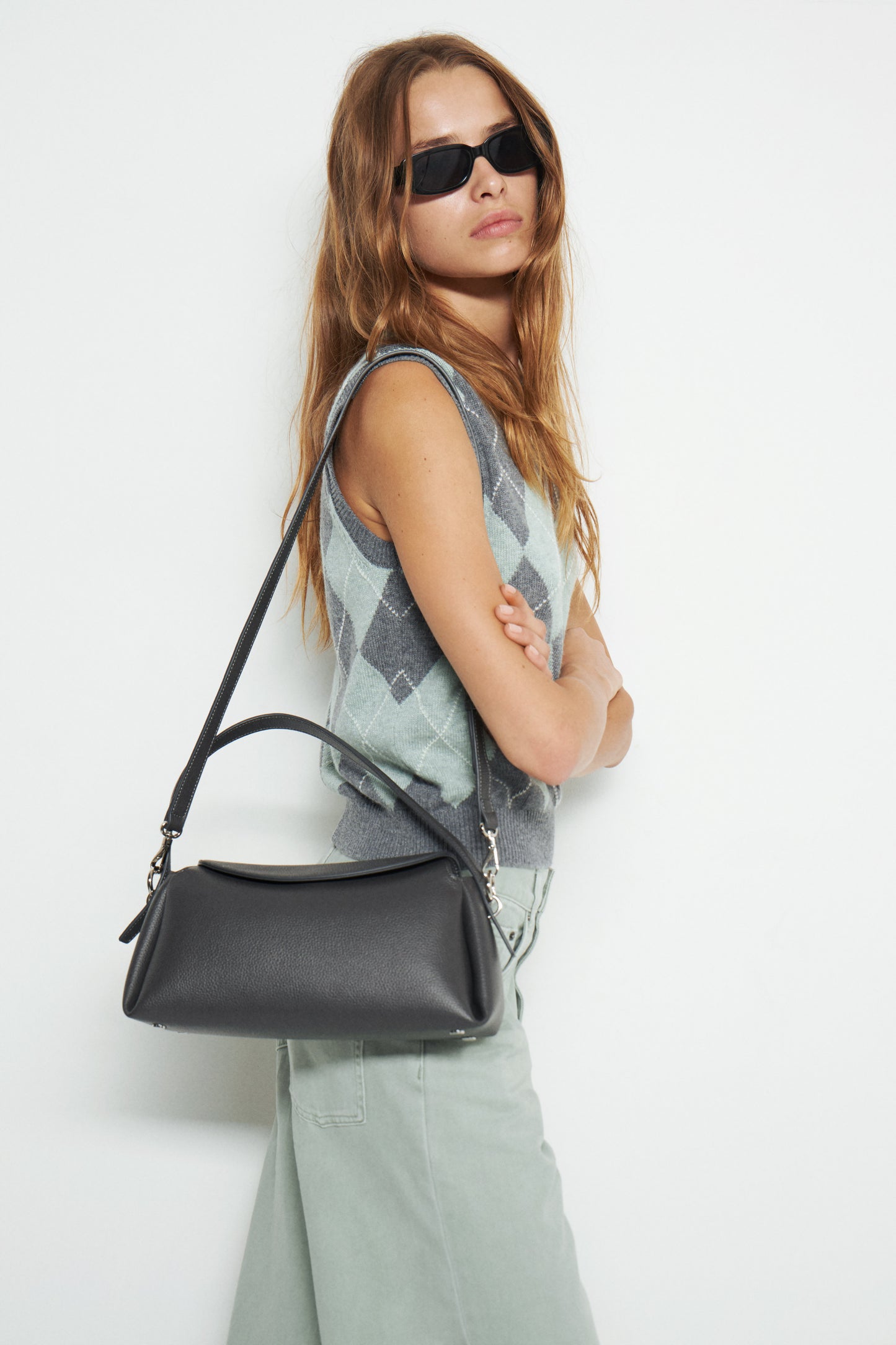 ANTHRACITE GREY