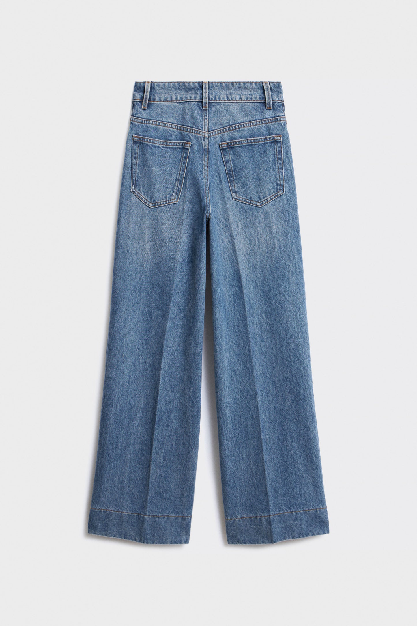 VINTAGE BLUE
