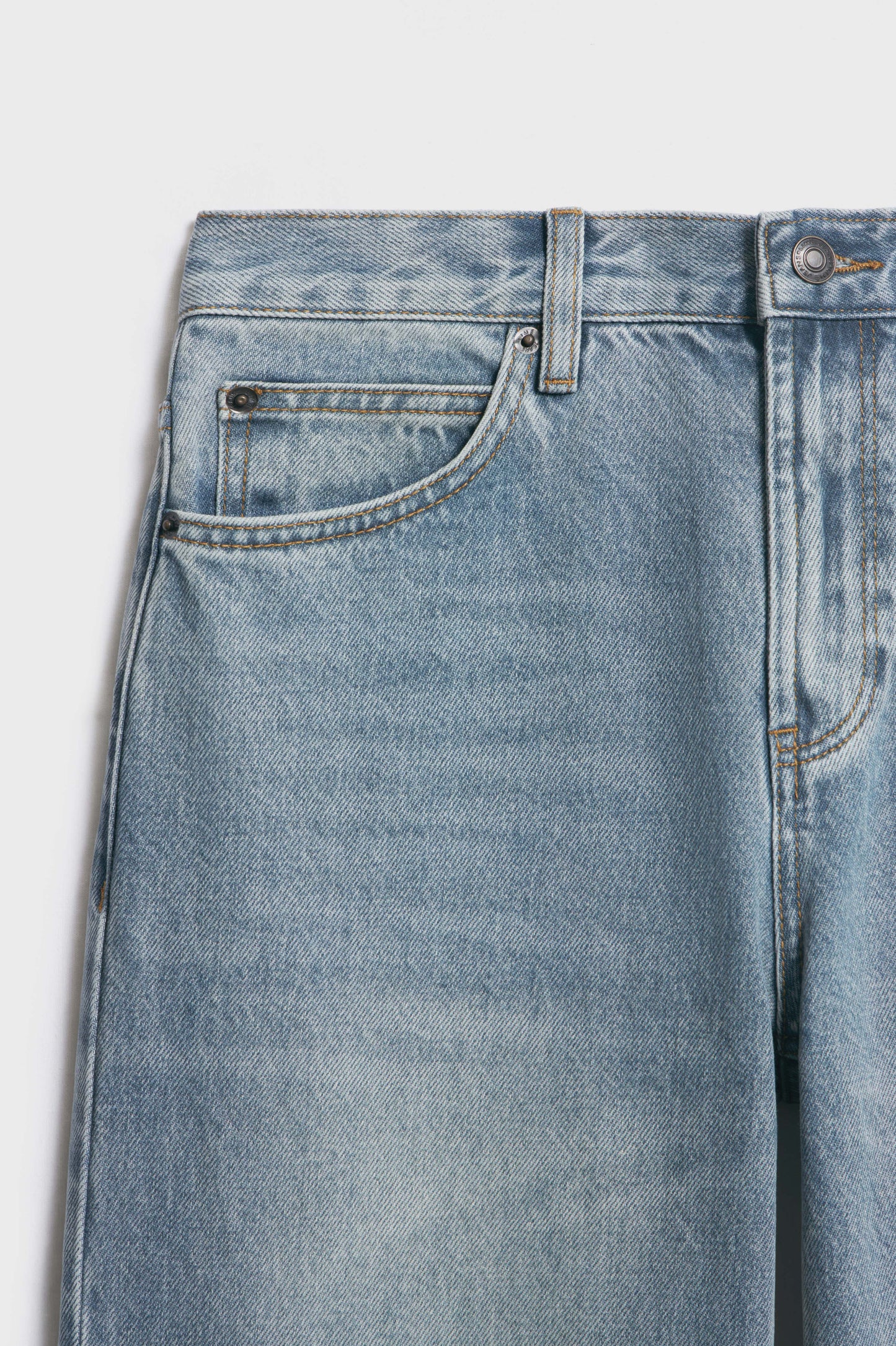 ANTIQUE BLUE