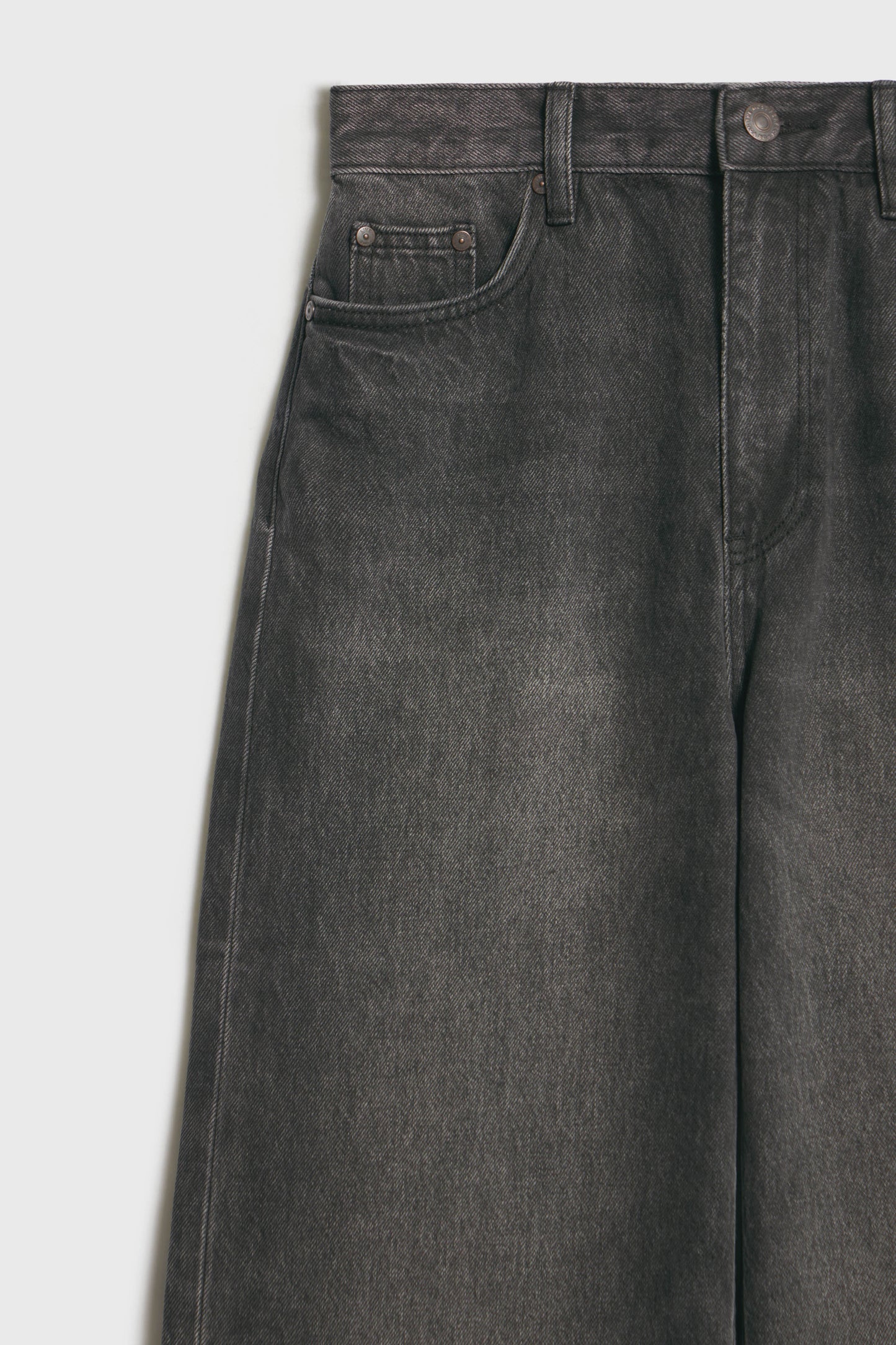 WASHED BLACK