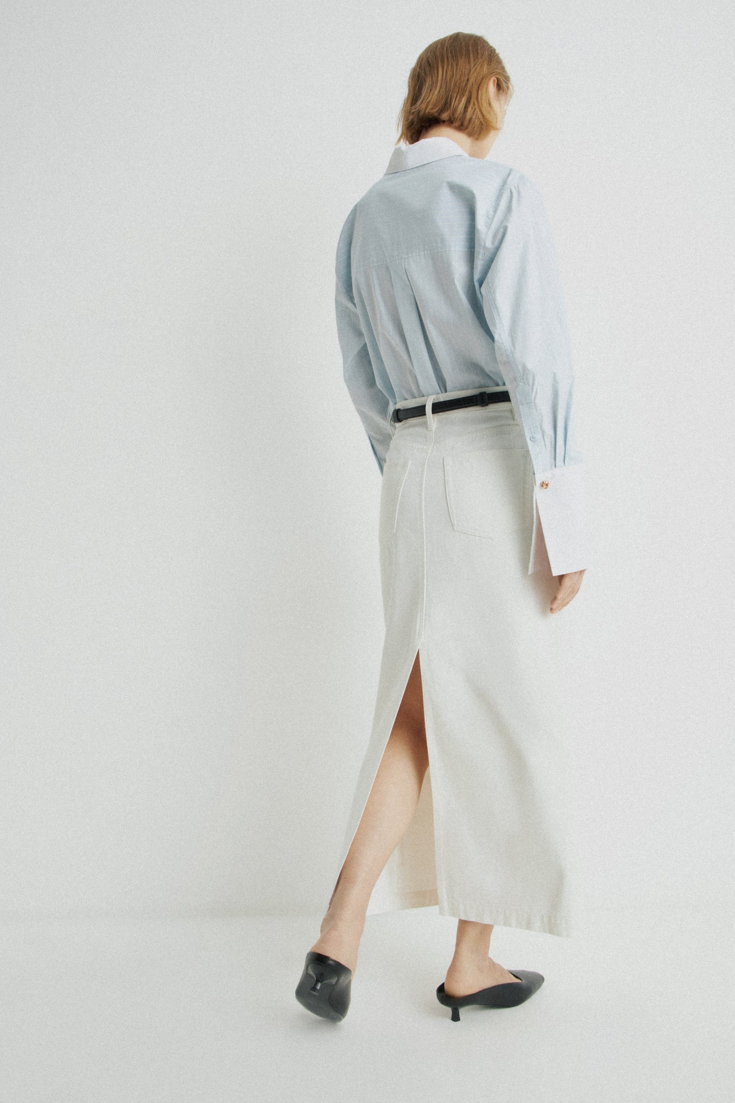 WHITE/BLUE