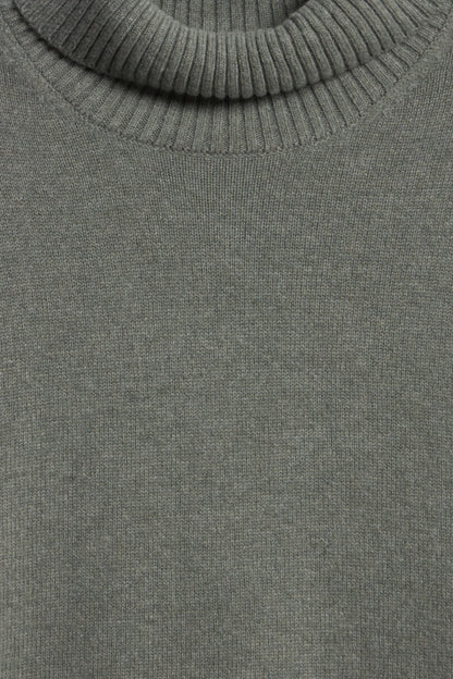 GRAY-GREEN