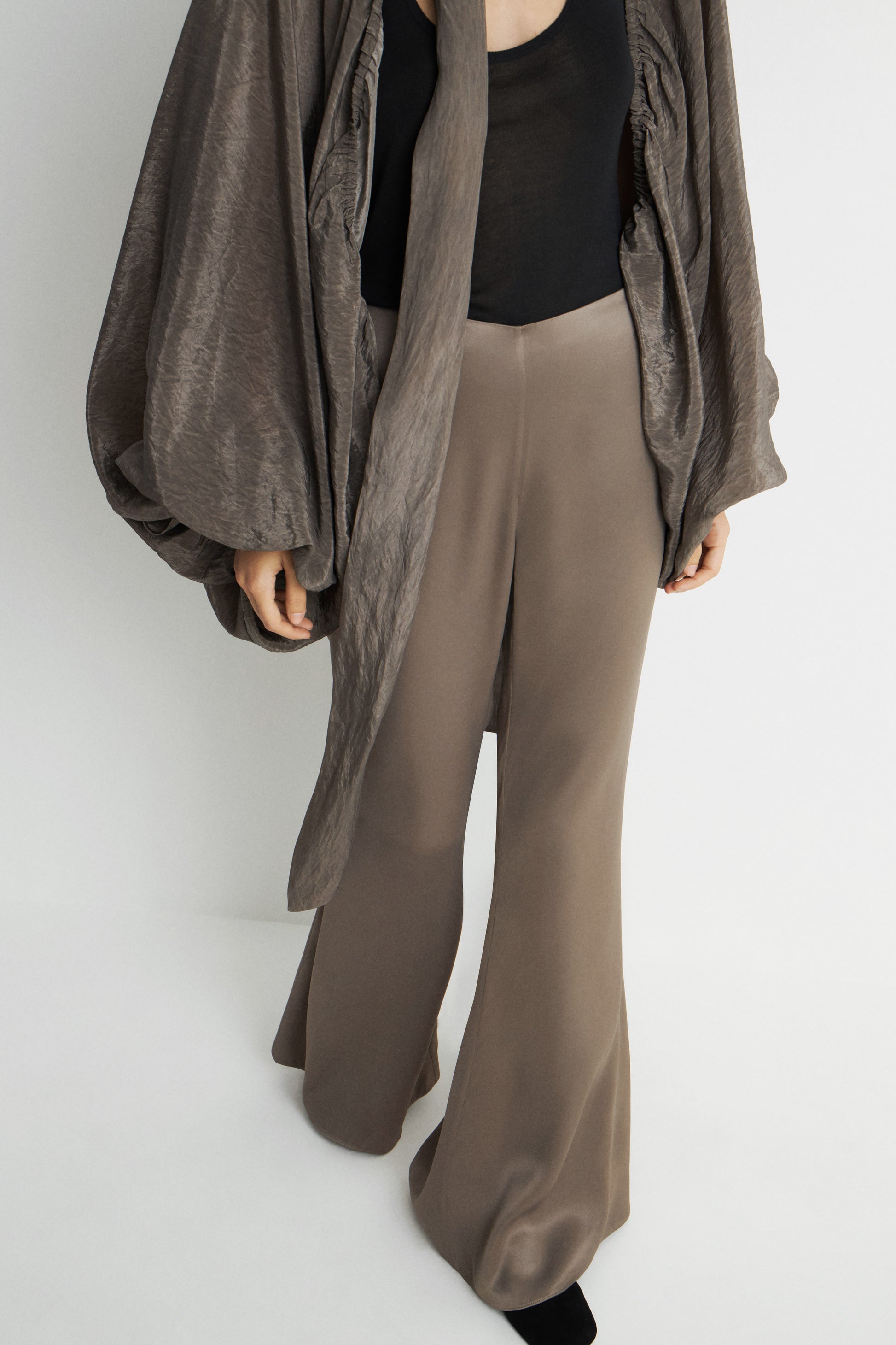 GRAY BROWN
