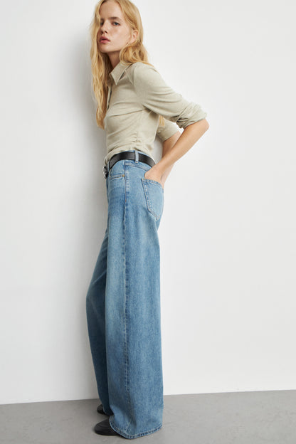 VINTAGE BLUE