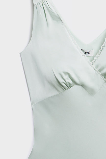 LIGHT GREEN
