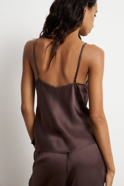 DARK BROWN