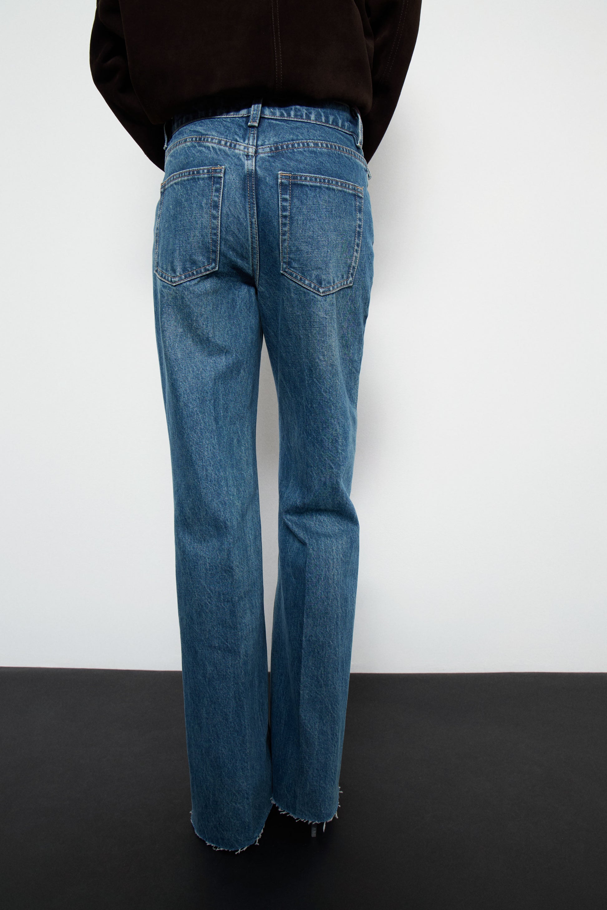 VINTAGE BLUE
