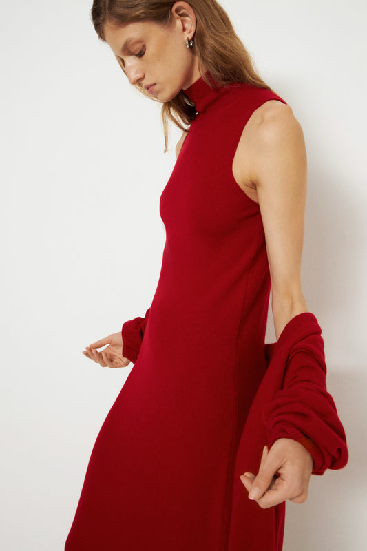 DARK RED