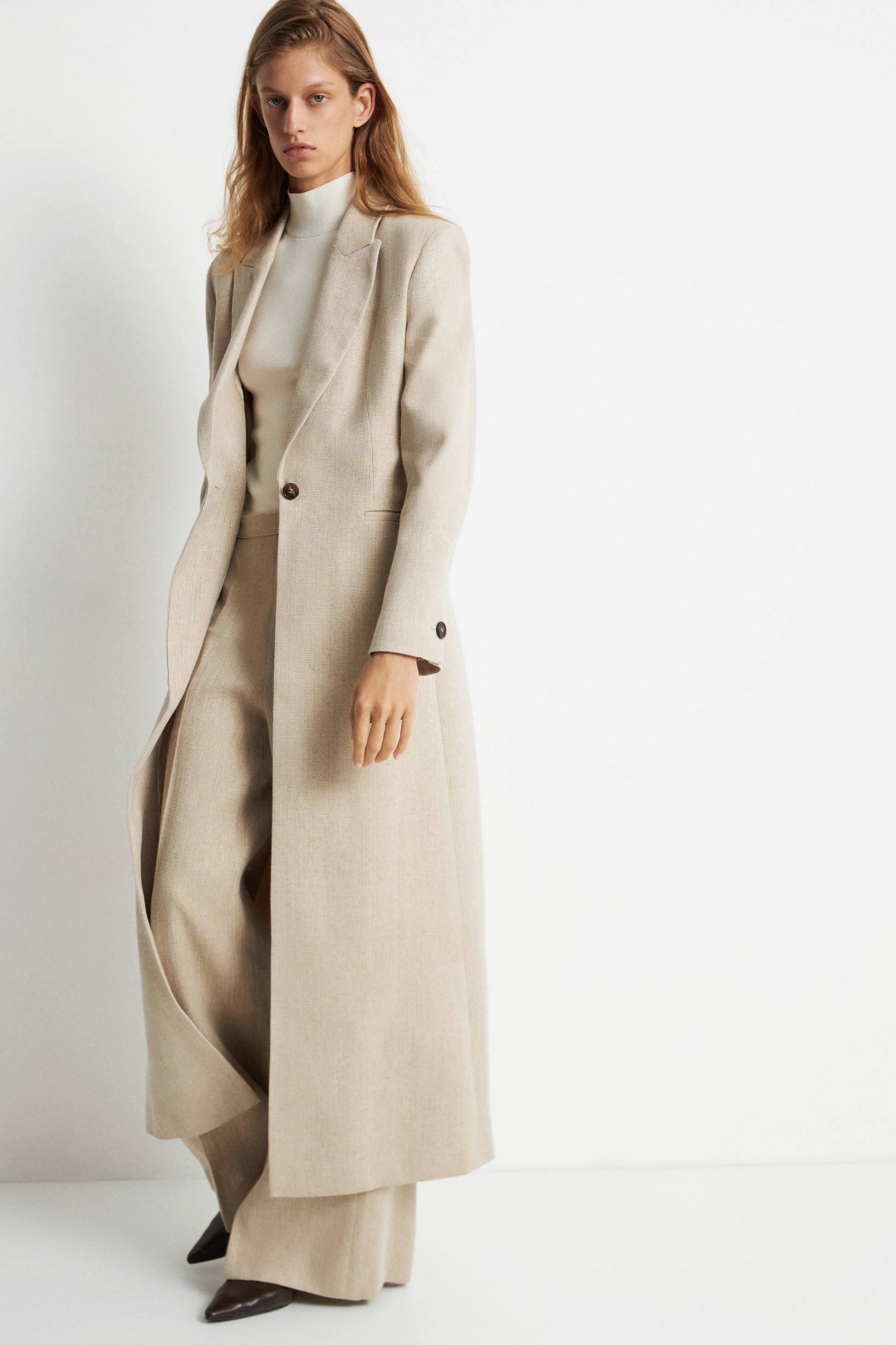 LIGHT BEIGE