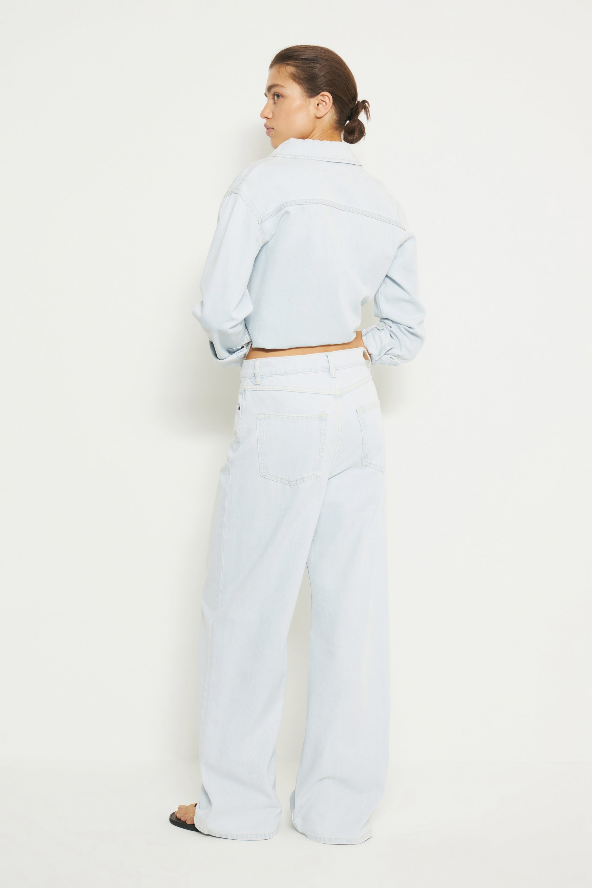 LIGHT BLUE