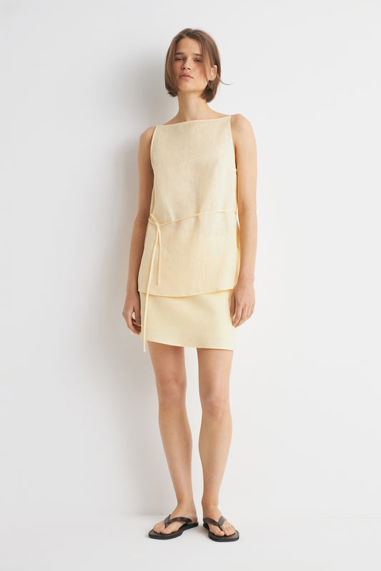LIGHT YELLOW