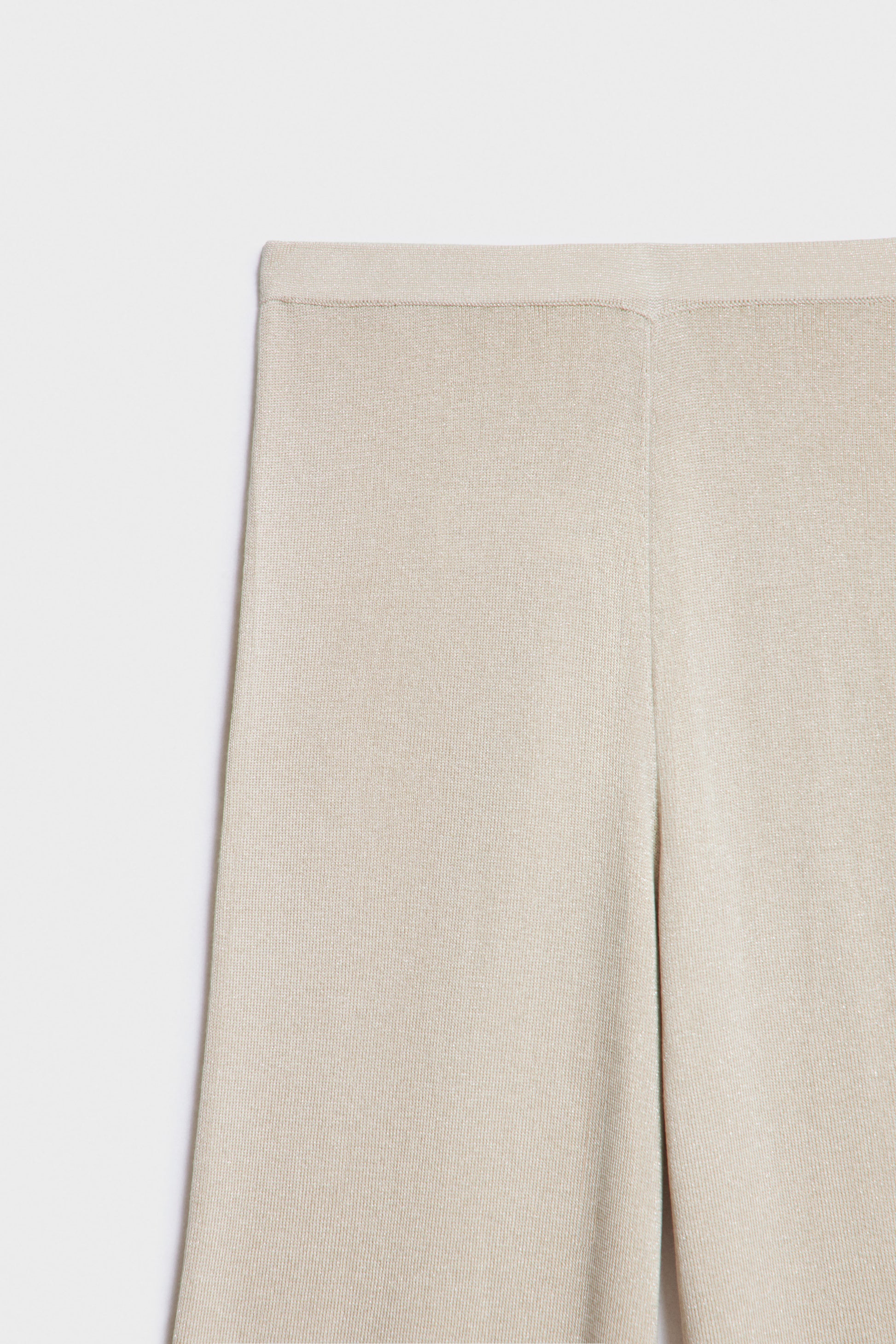 LIGHT BEIGE