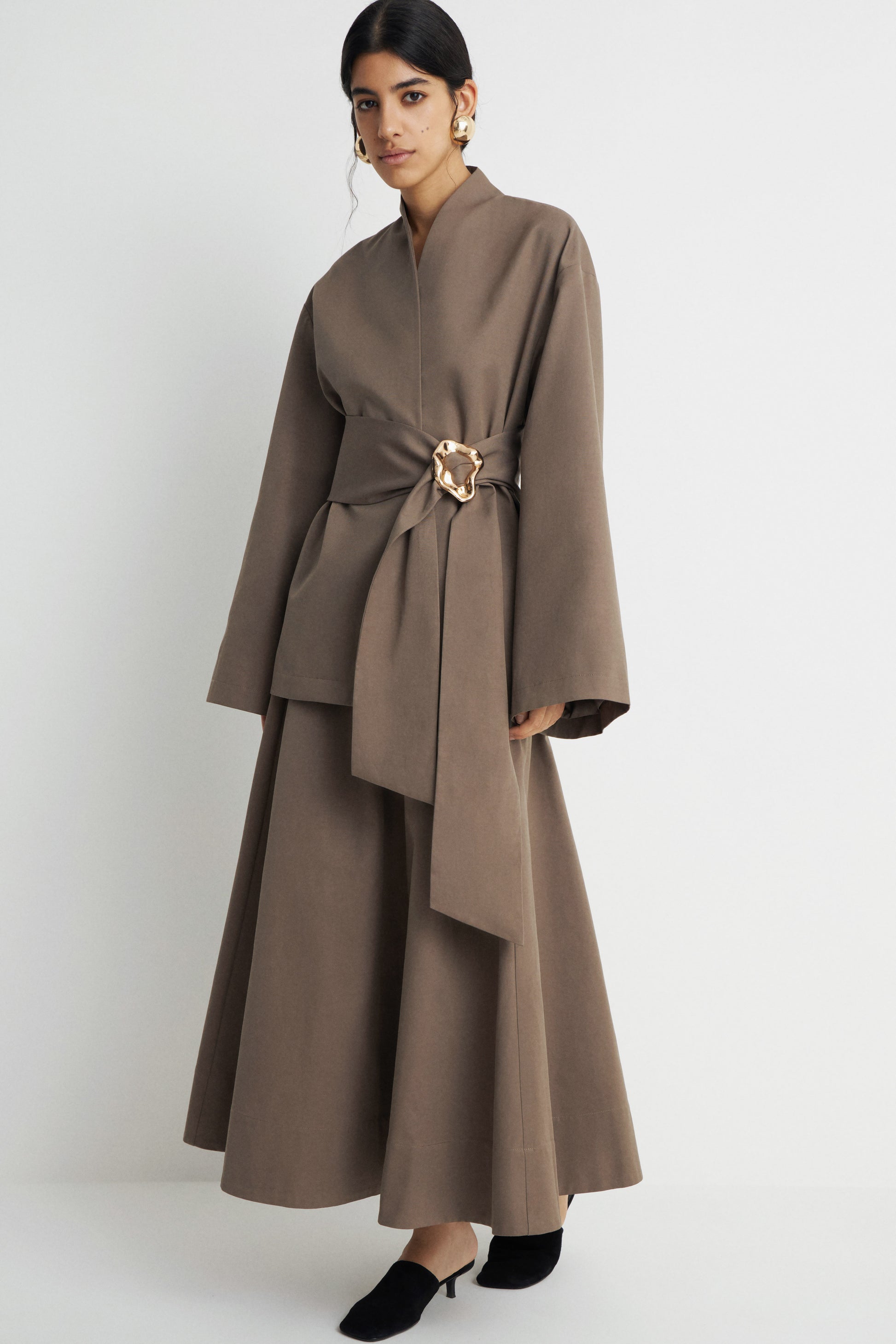 GRAY BROWN
