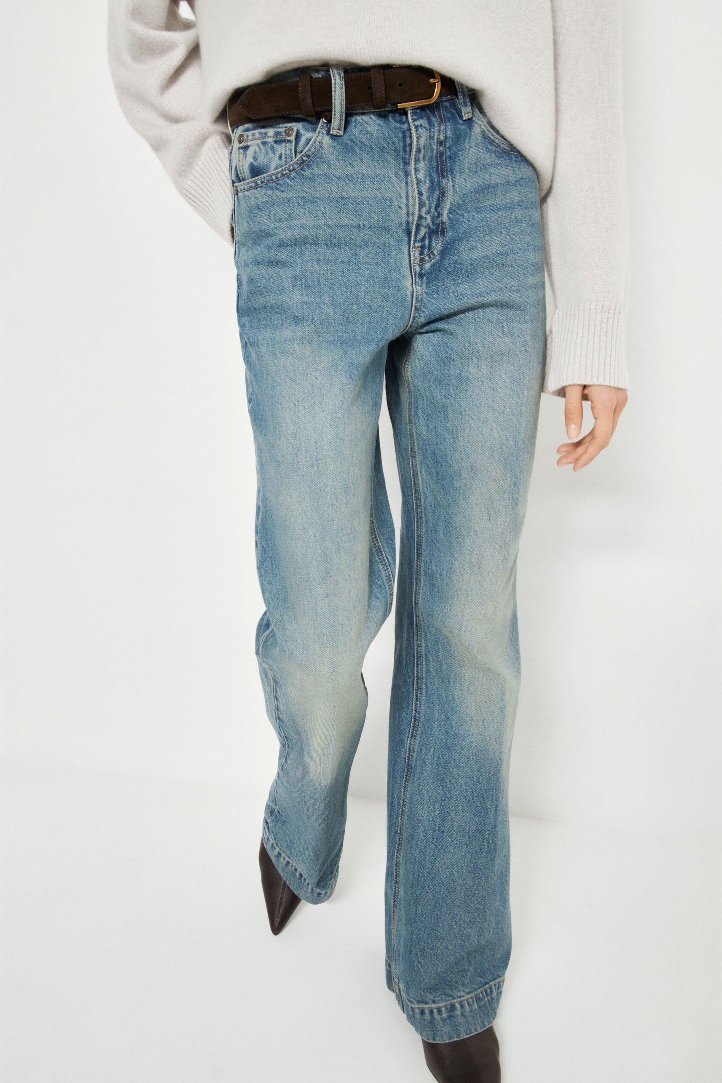 VINTAGE BLUE