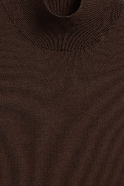 DARK BROWN