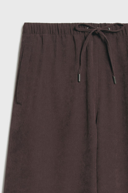 DARK BROWN