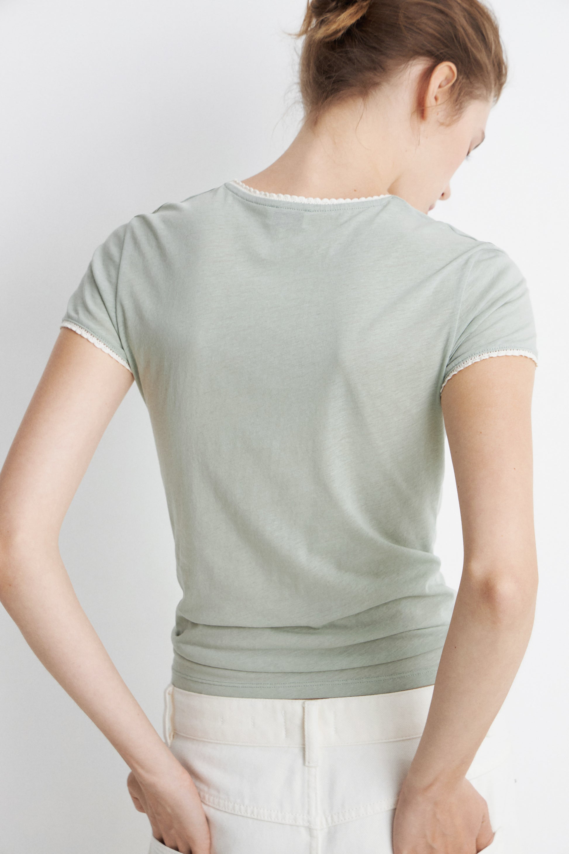 MINERAL GREEN