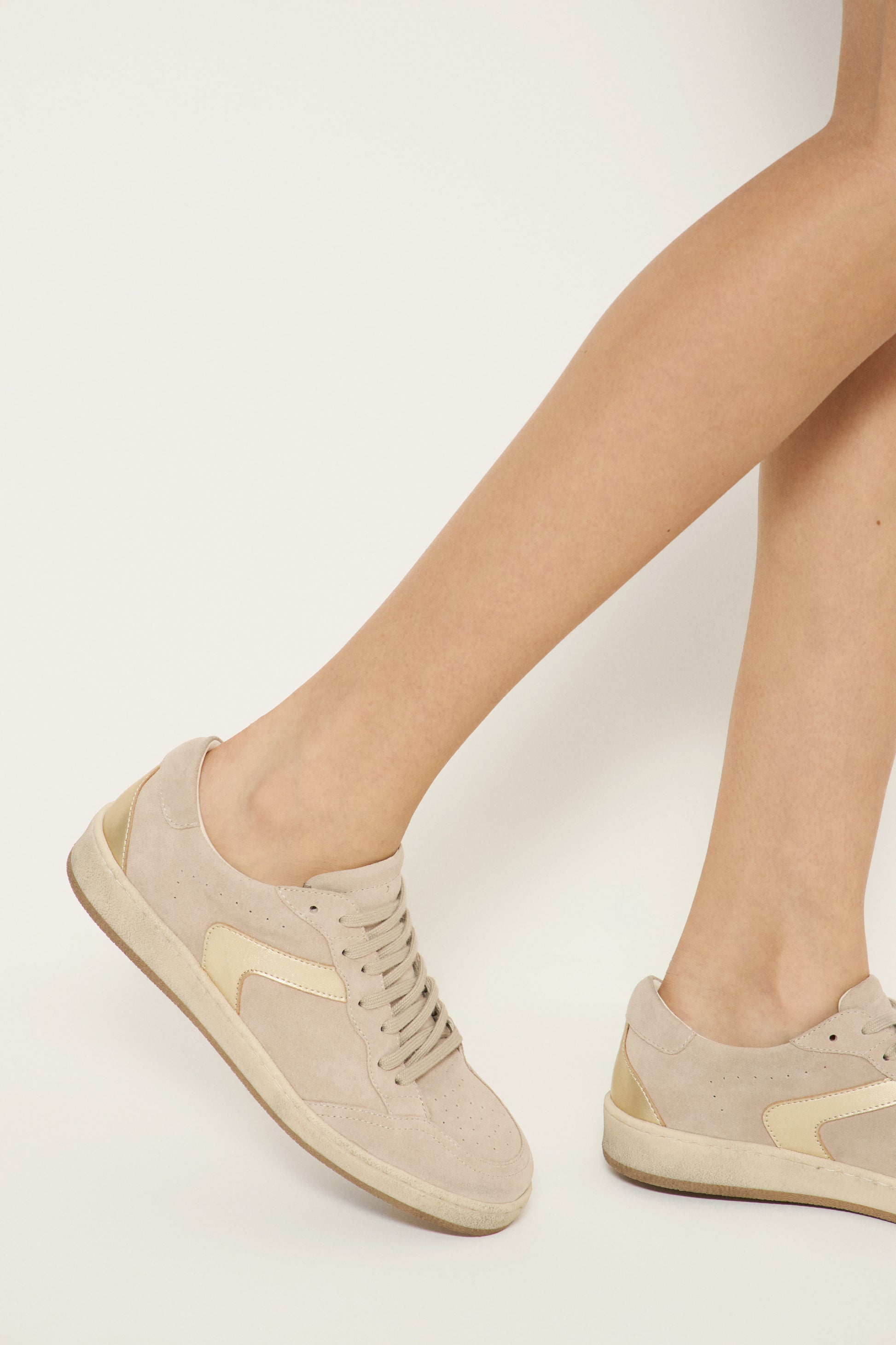 LIGHT BEIGE