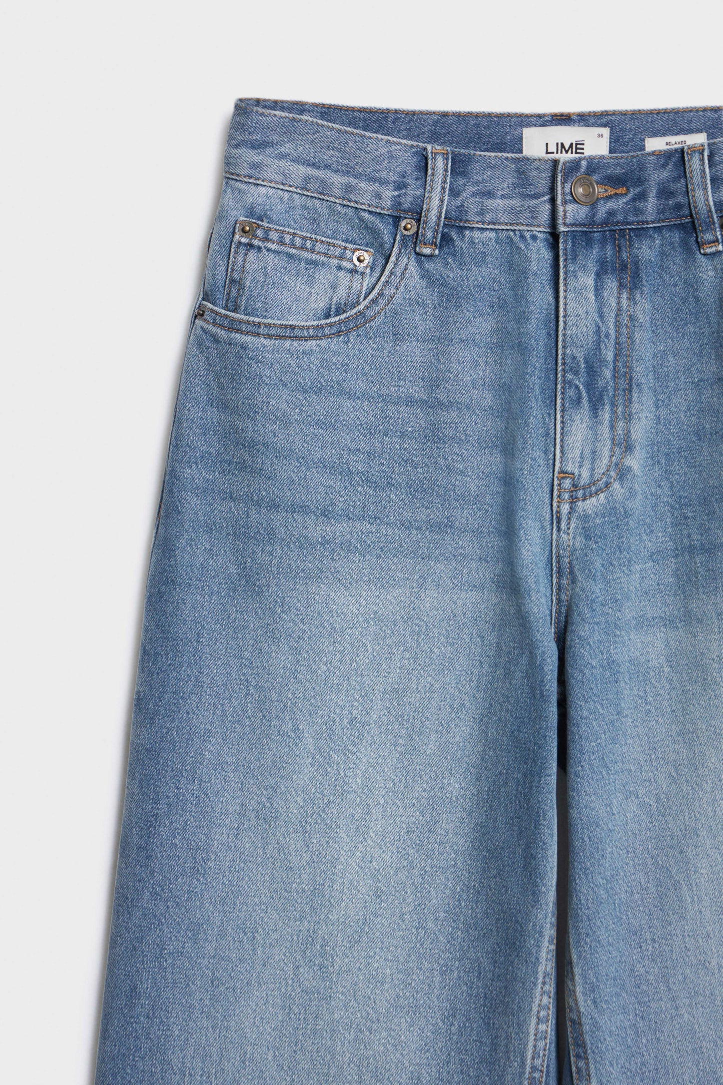 VINTAGE BLUE