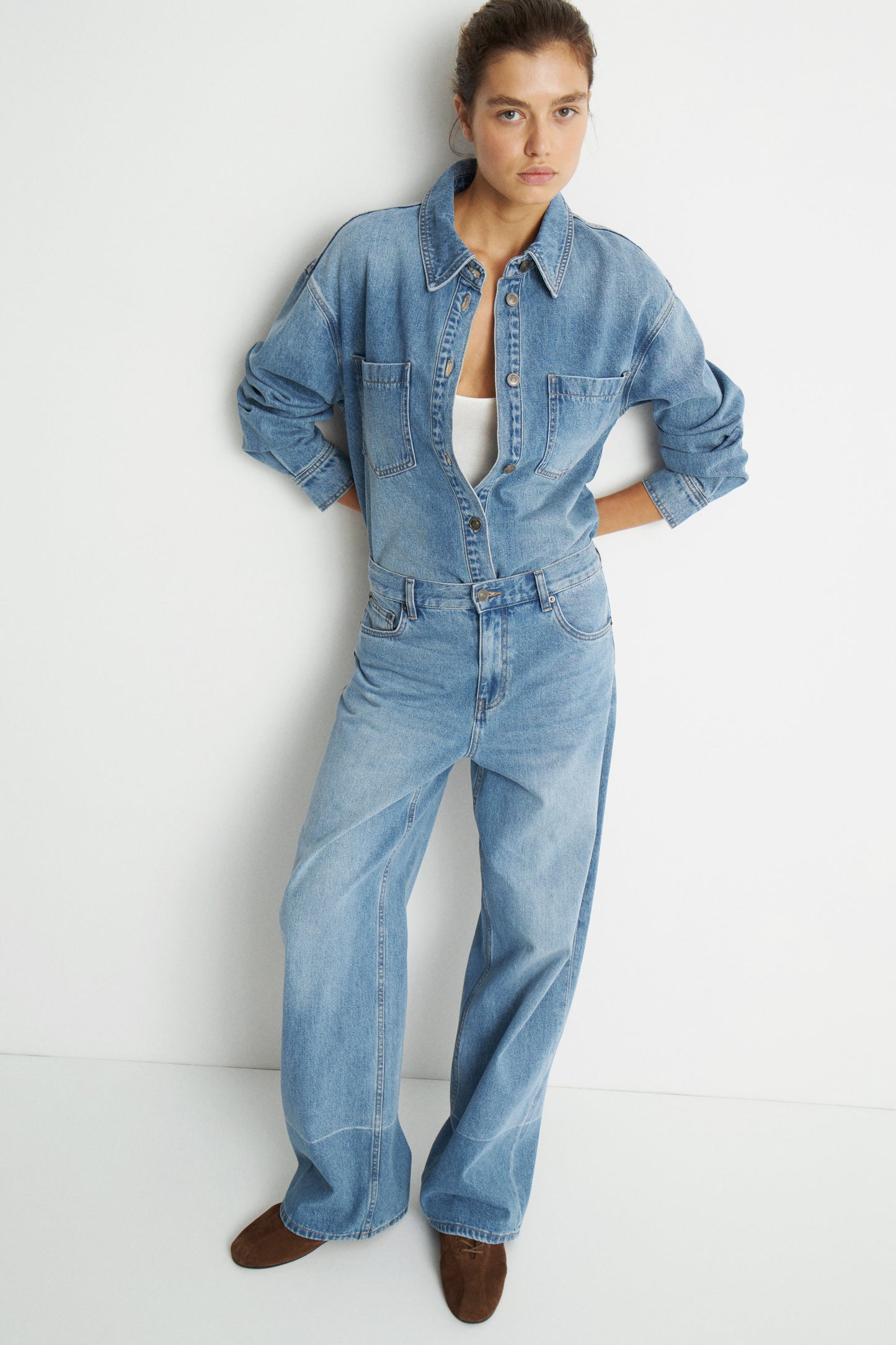 VINTAGE BLUE