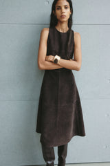 DARK BROWN