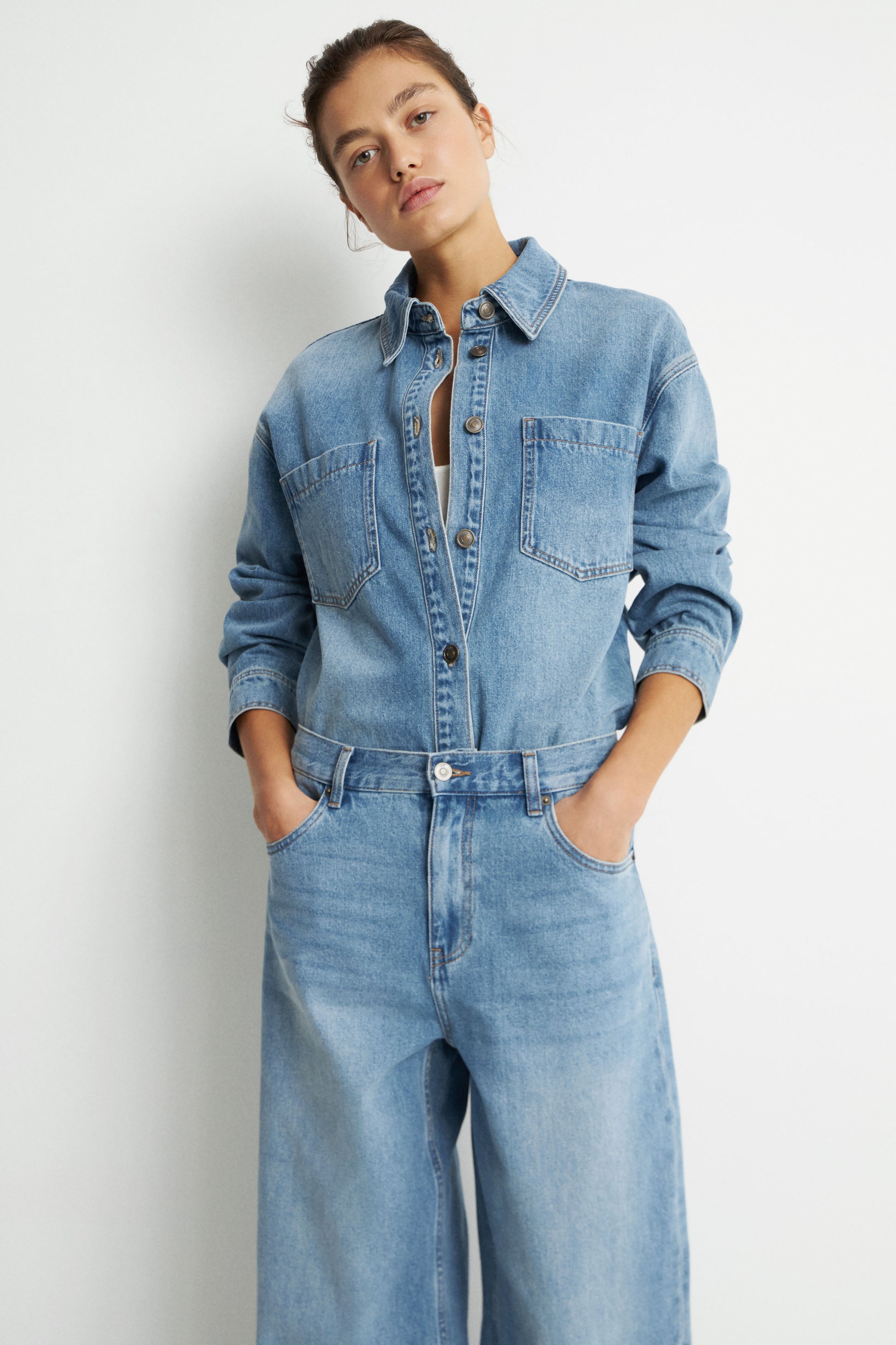 VINTAGE BLUE