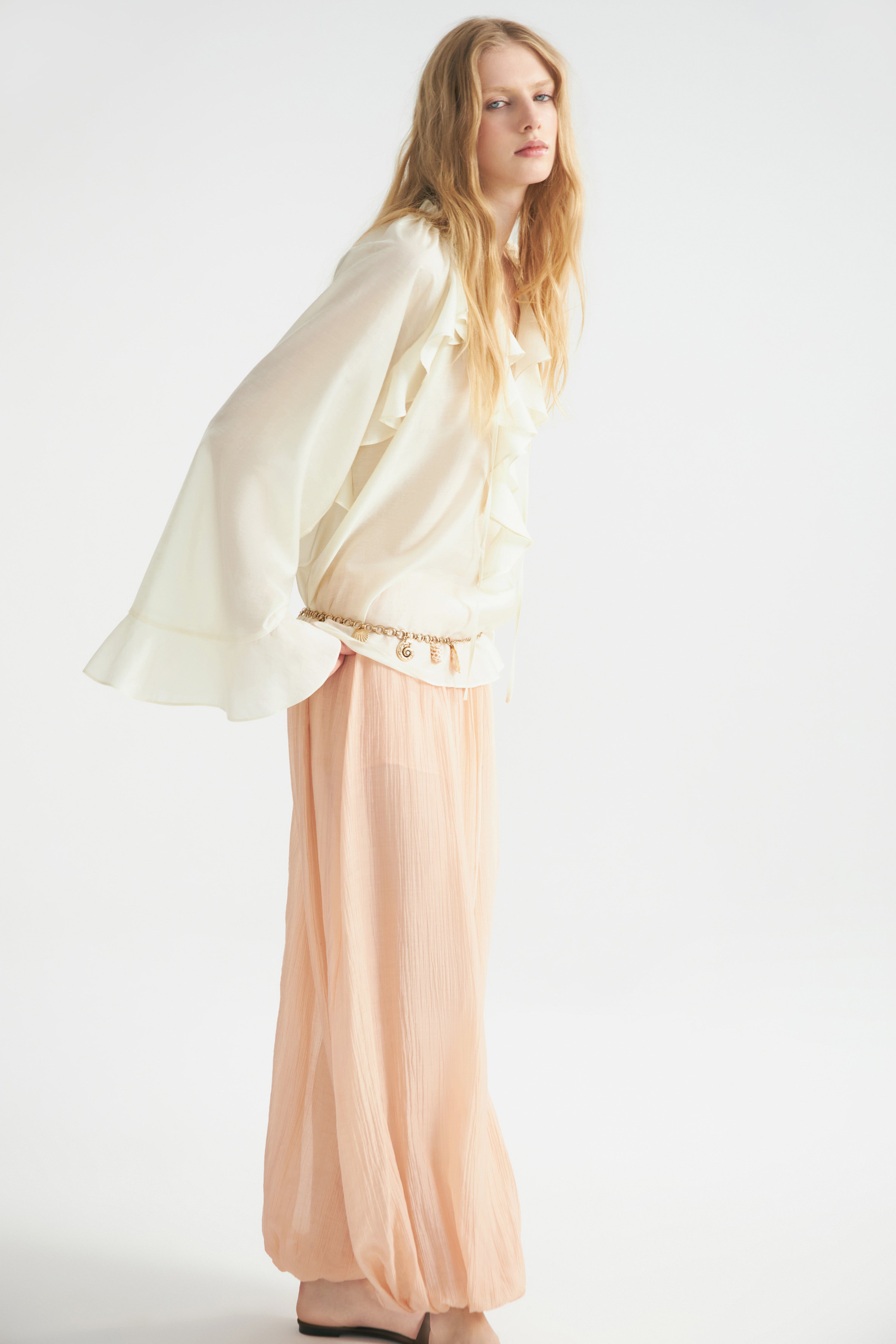LIGHT PEACH