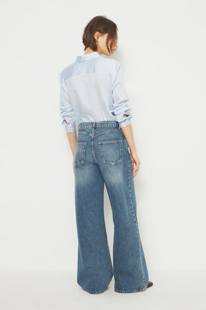 VINTAGE BLUE