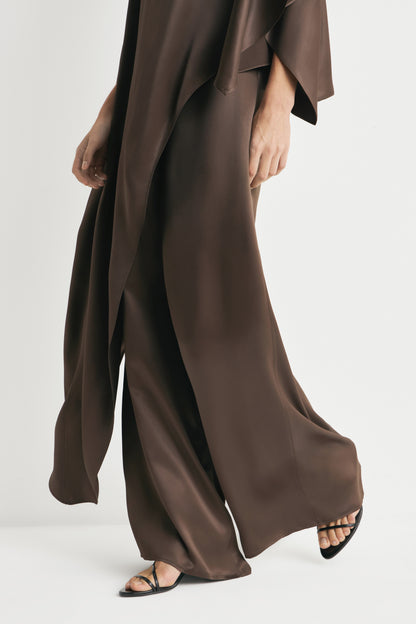 DARK BROWN