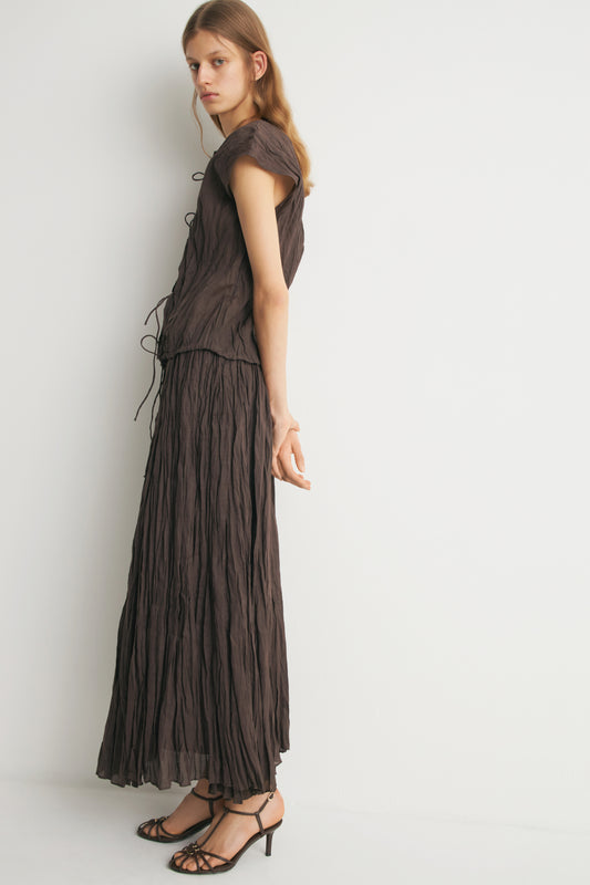 DARK BROWN