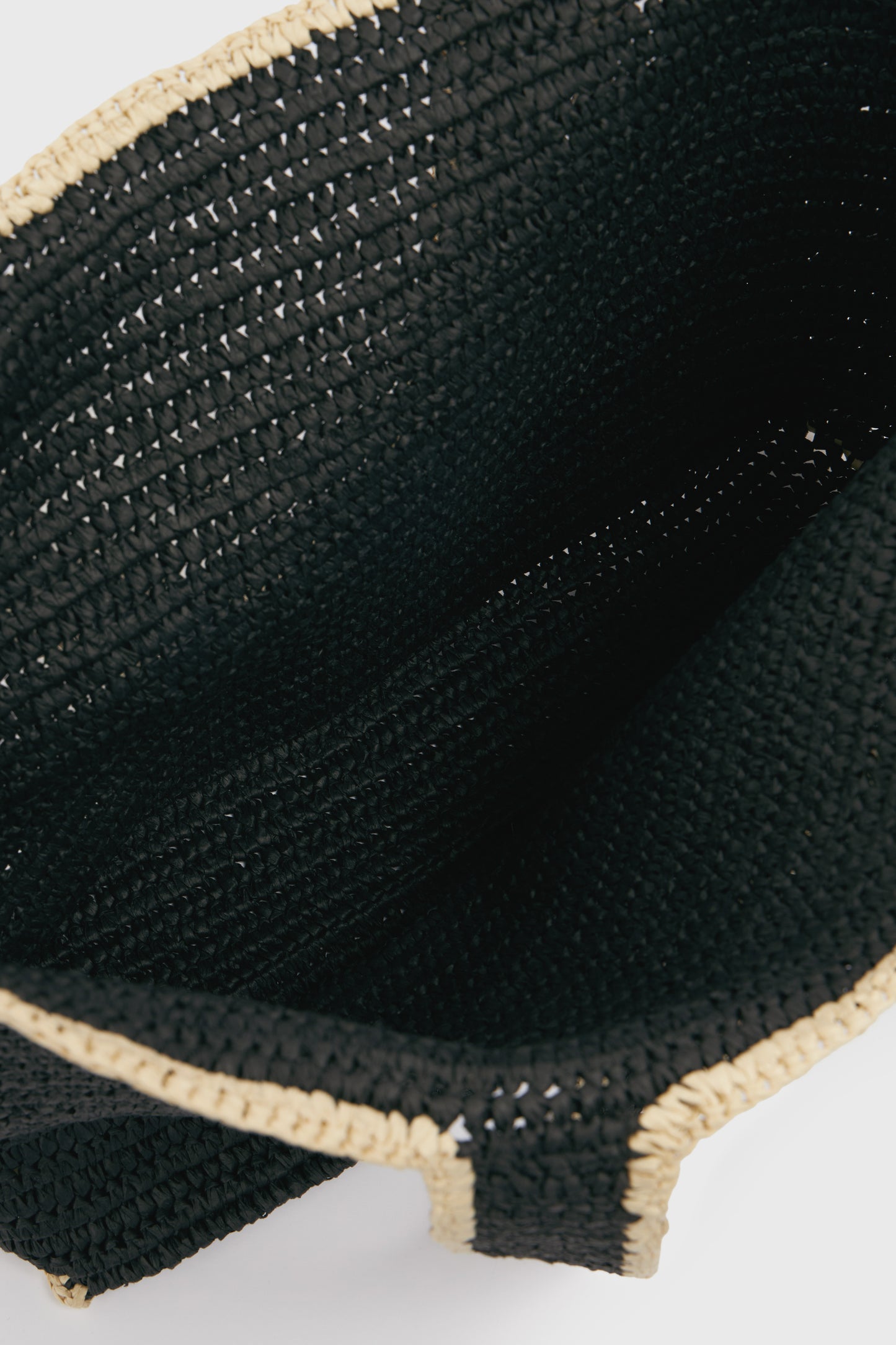 BLACK/BIEGE