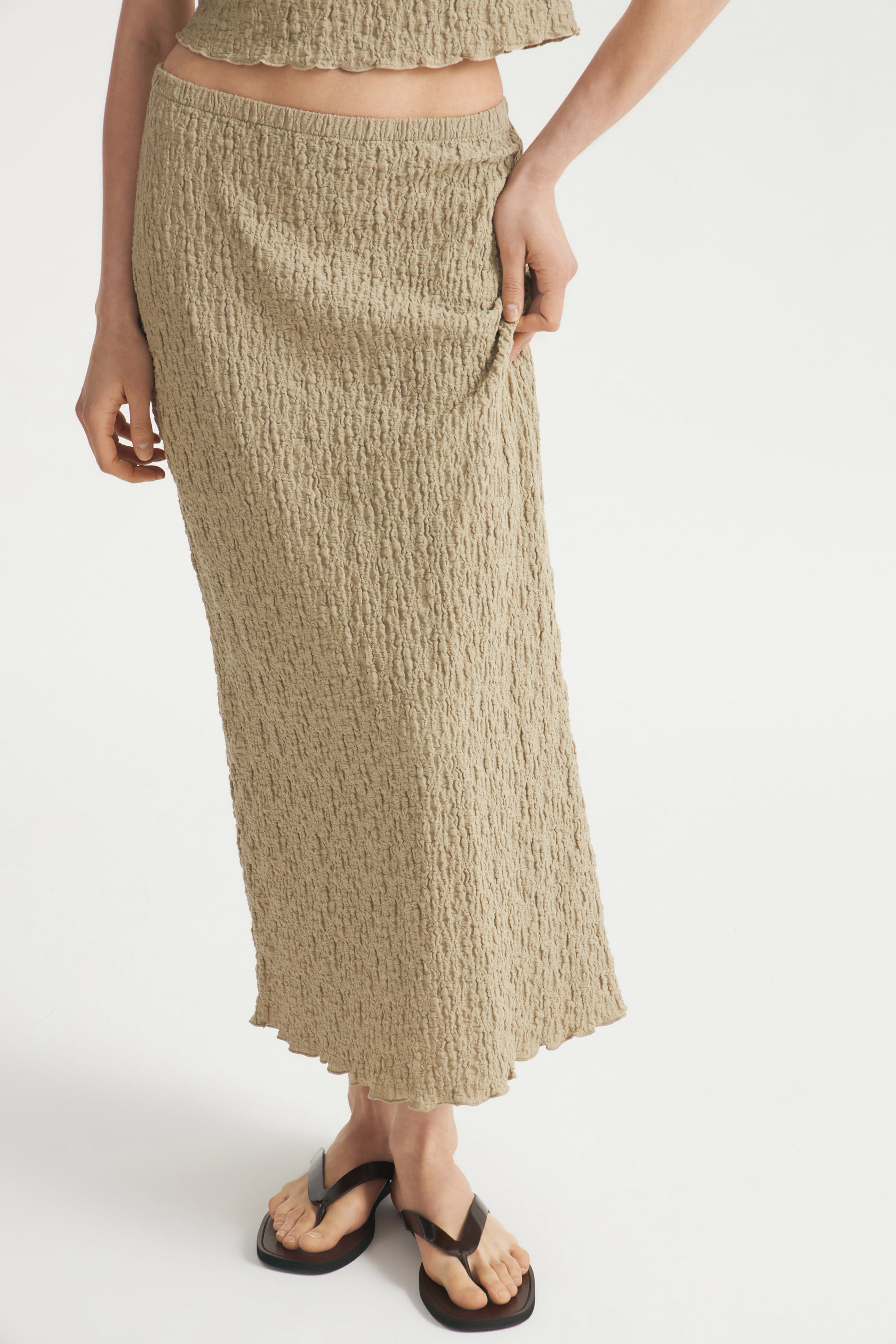 LIGHT KHAKI