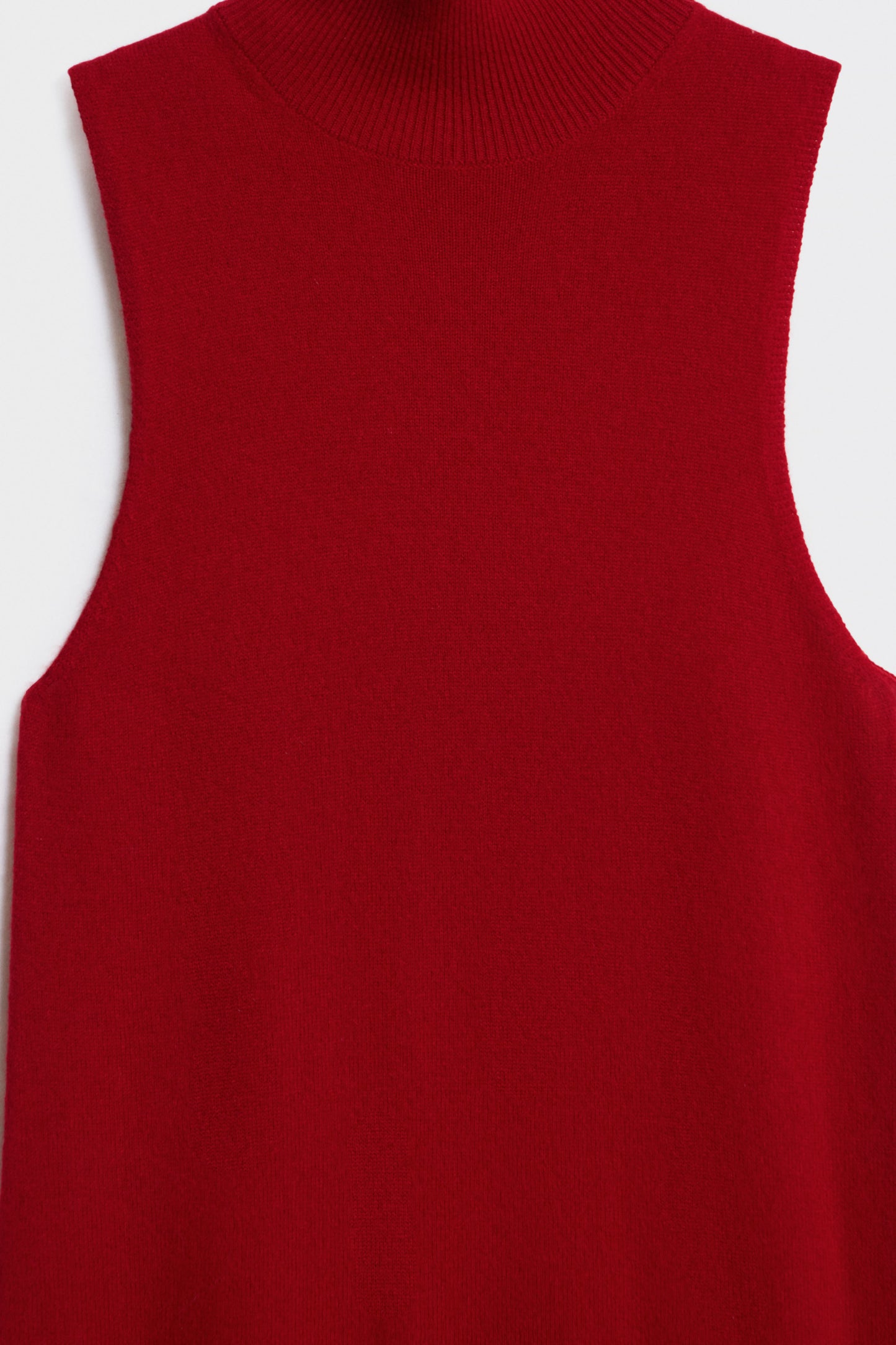 DARK RED