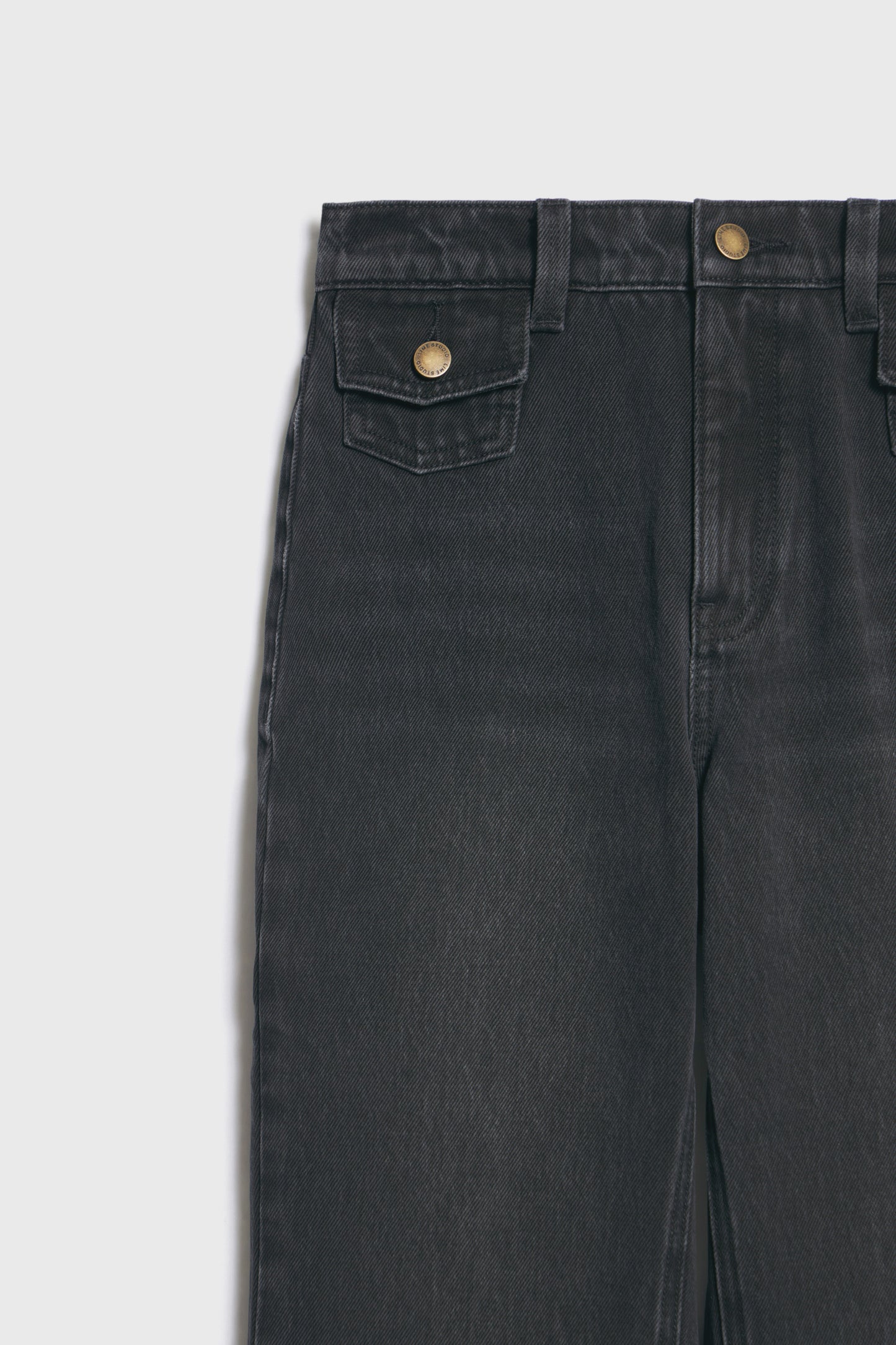 WASHED BLACK