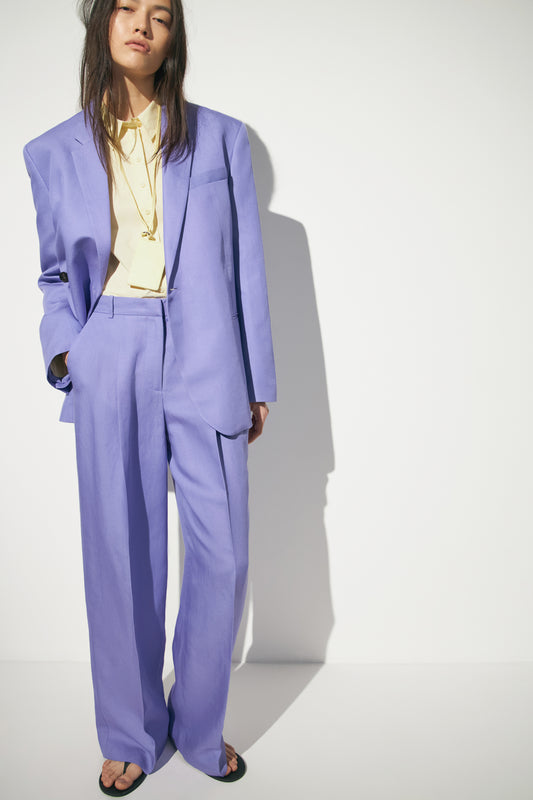 BRIGHT LILAC