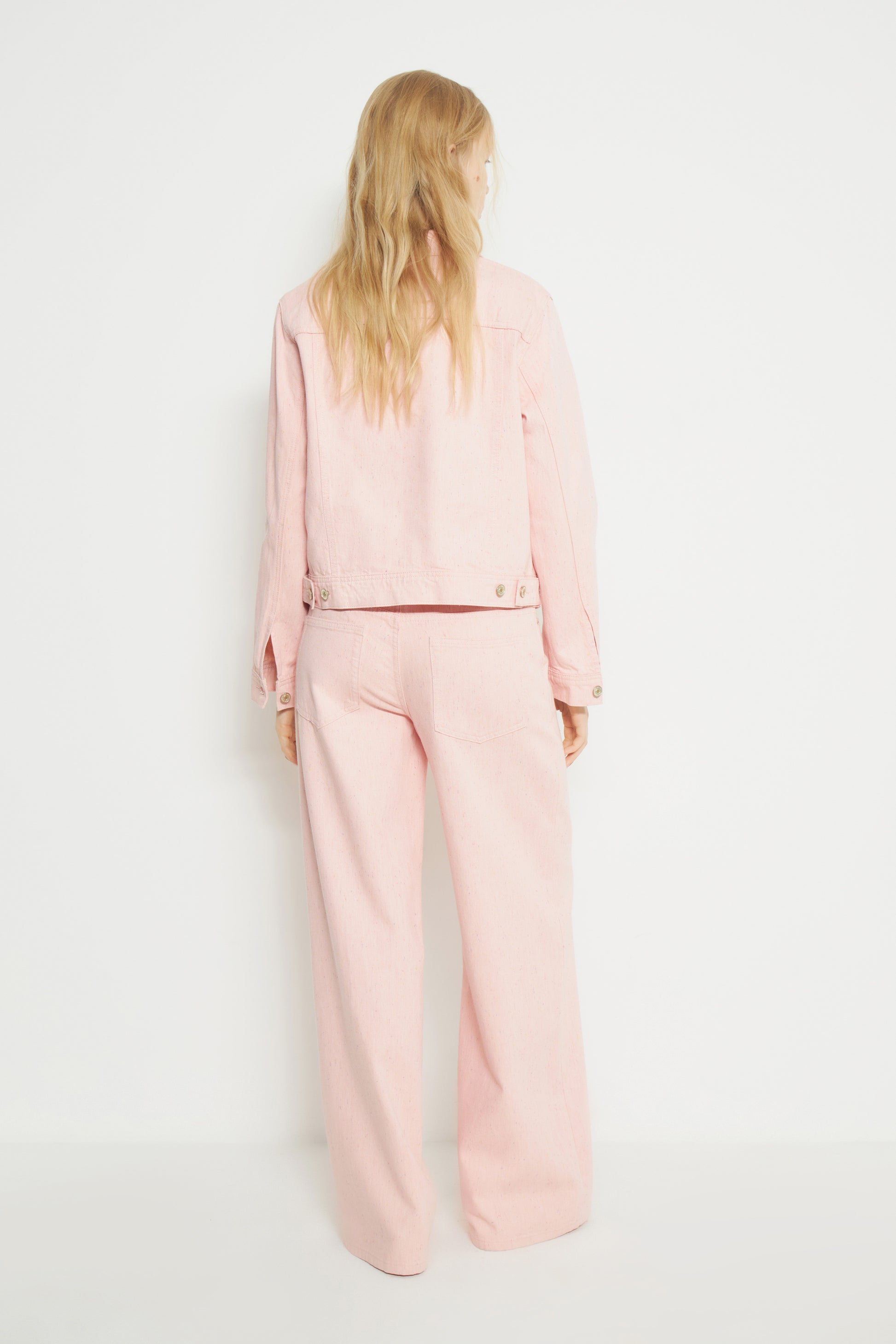 LIGHT PINK