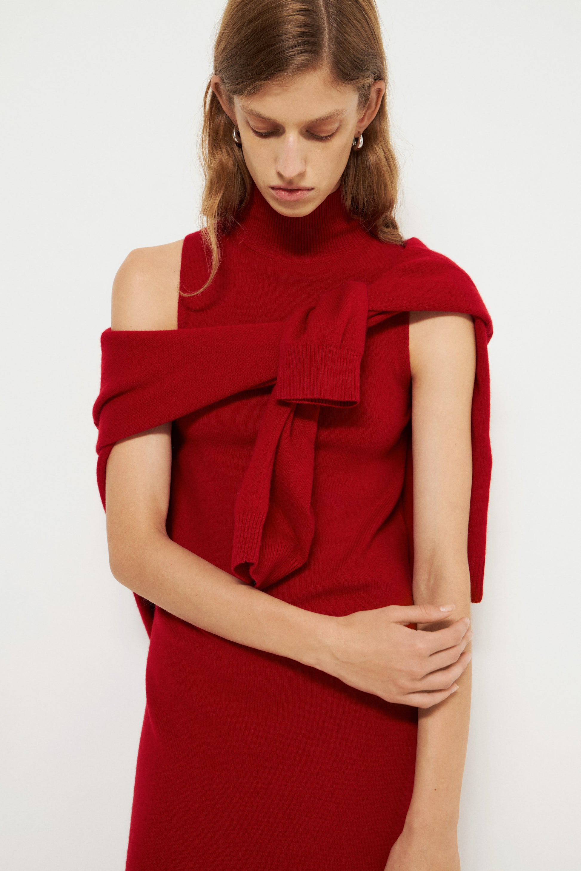 DARK RED