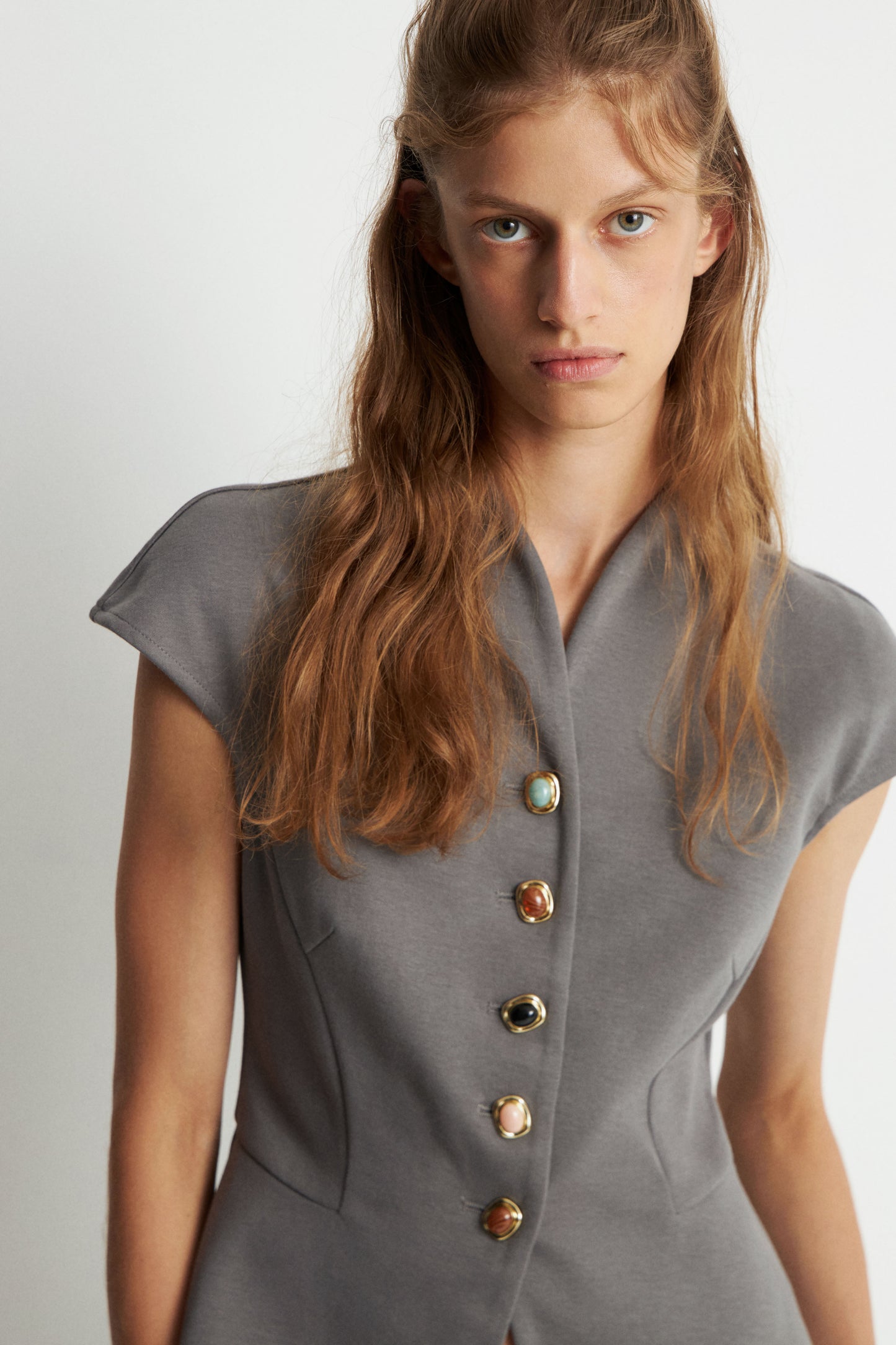 DARK GREY