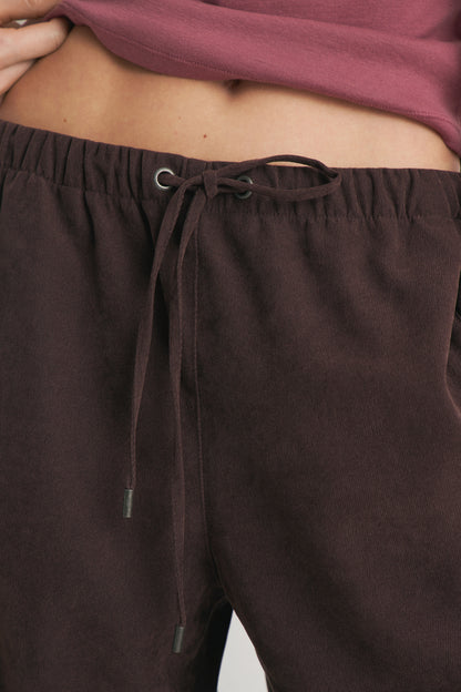 DARK BROWN